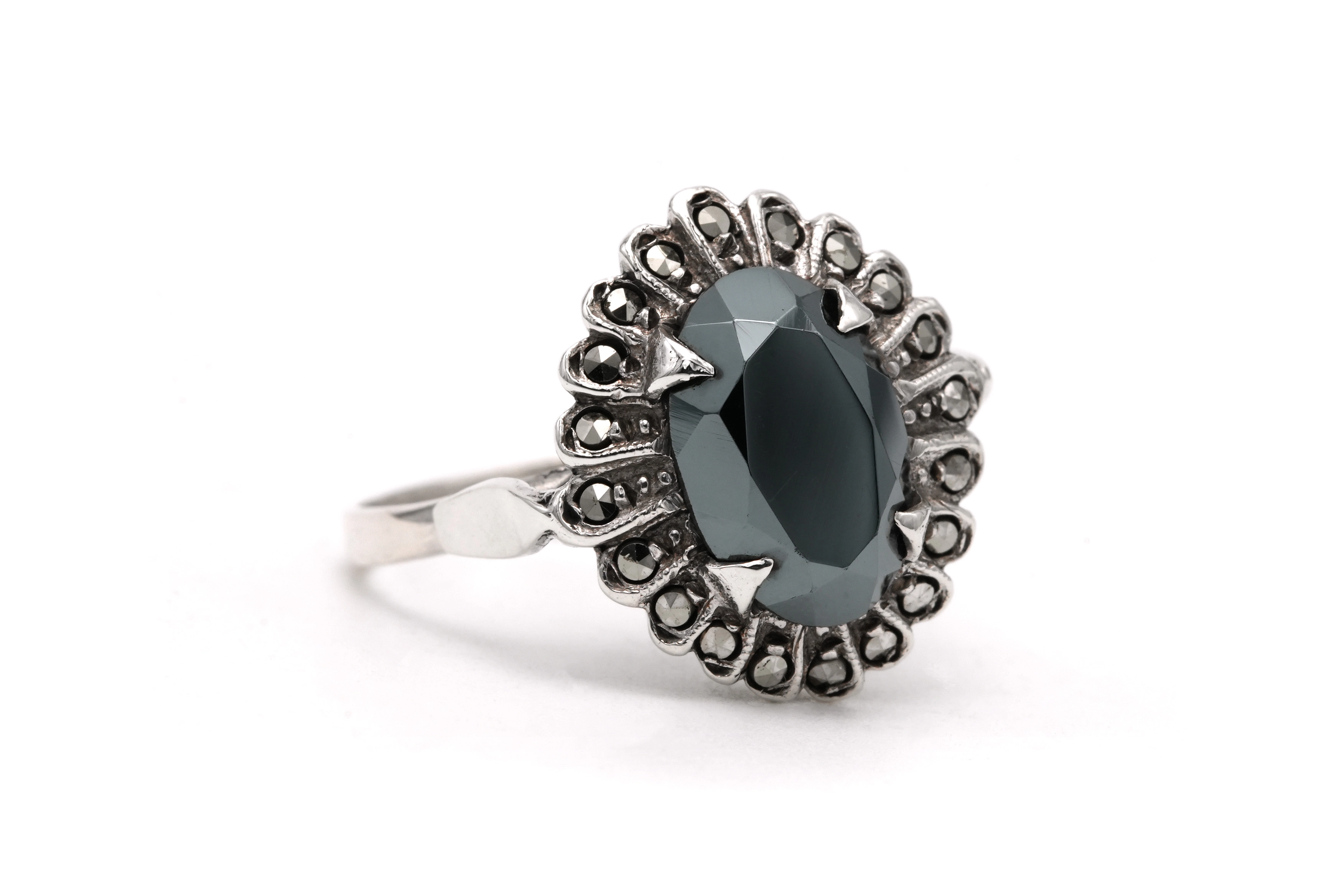 Bague Art Déco en argent sertie d'une hématite et de marcassites - 6