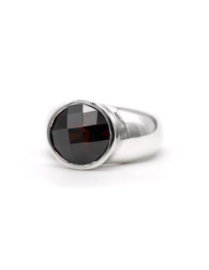 Bague contemporaine en argent 925 sertie d'un grenat - 2