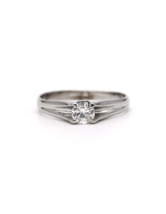 Bague Années 70 en or blanc 18 carats sertie d'un diamant taille "brillant" (+-0.33ct) - 1