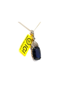Pendentif Art Déco en or jaune et blanc 14 carats serti d'un saphir de synthèse et de diamants taille "rose" - 2