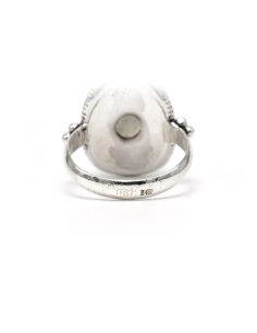 Bague contemporaine en argent 925 sertie d'une labradorite - 4