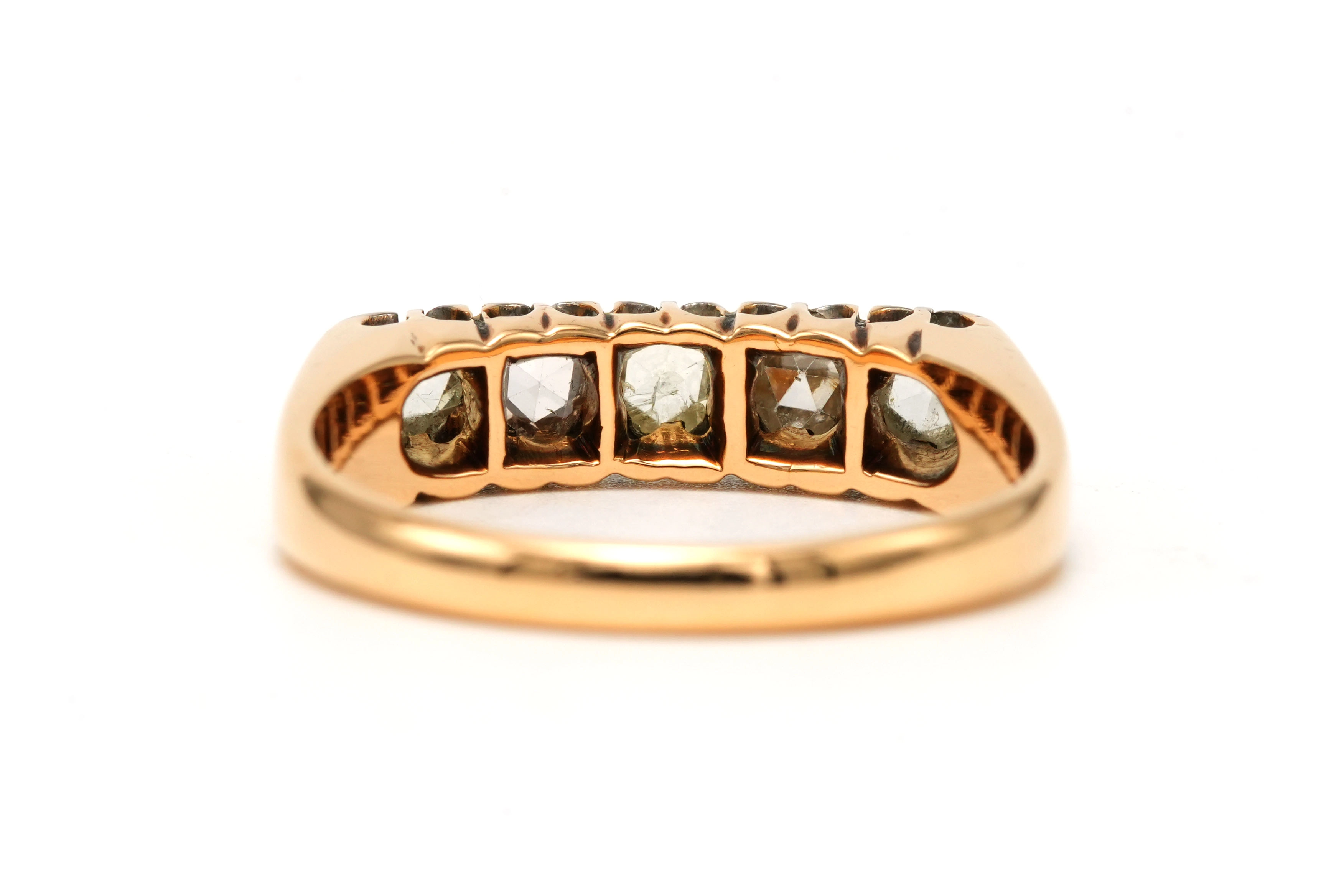 Bague Napoléon III en or jaune 18 carats sertie de diamants taille "rose" - 4