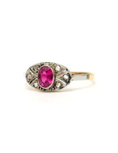 Bague Art Déco en or jaune et blanc 18 carats sertie d'un rubis de synthèse et de diamants taille "rose" - - 2