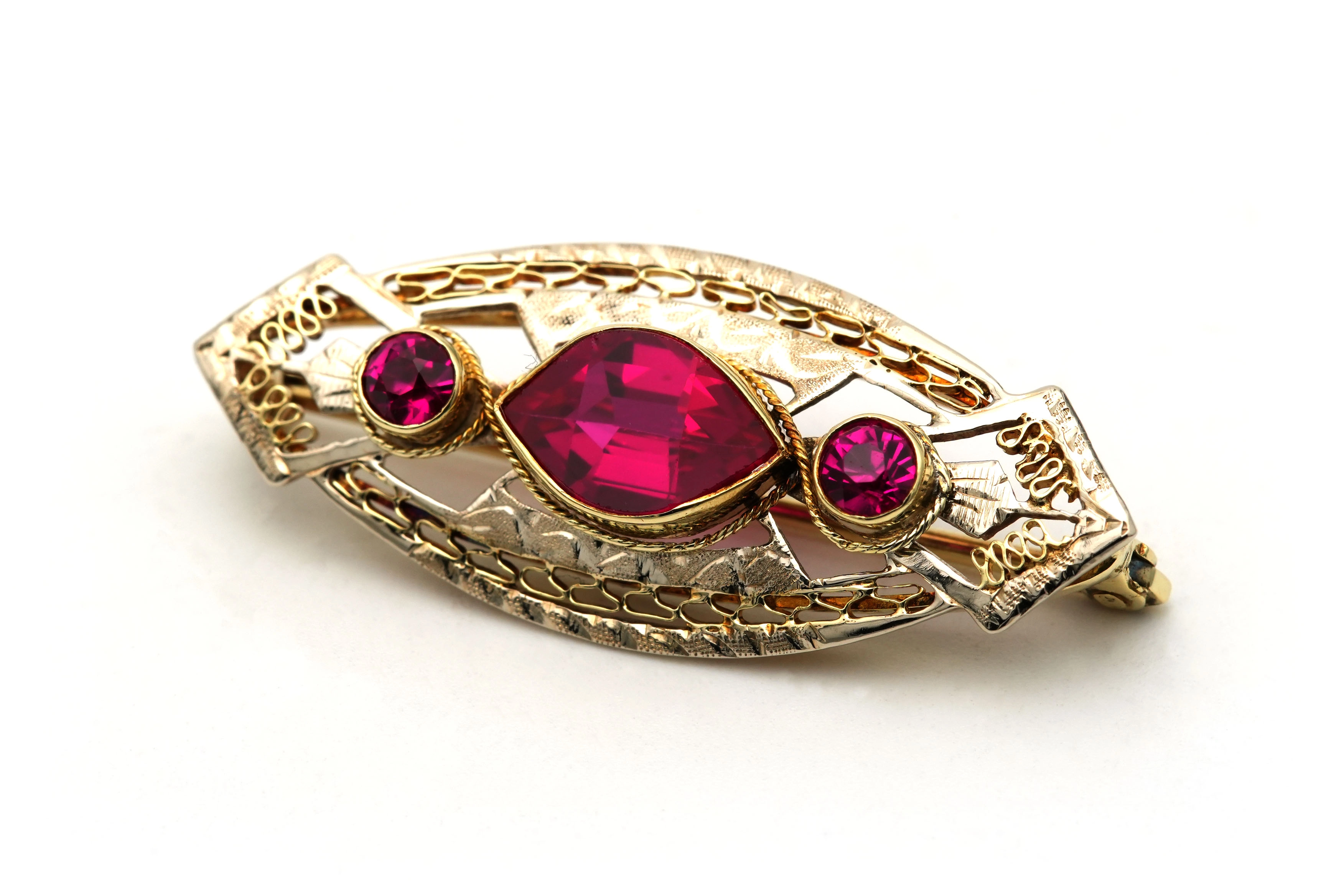 Broche Art Déco en or jaune 14 carats sertie de rubis de synthèse - - 2
