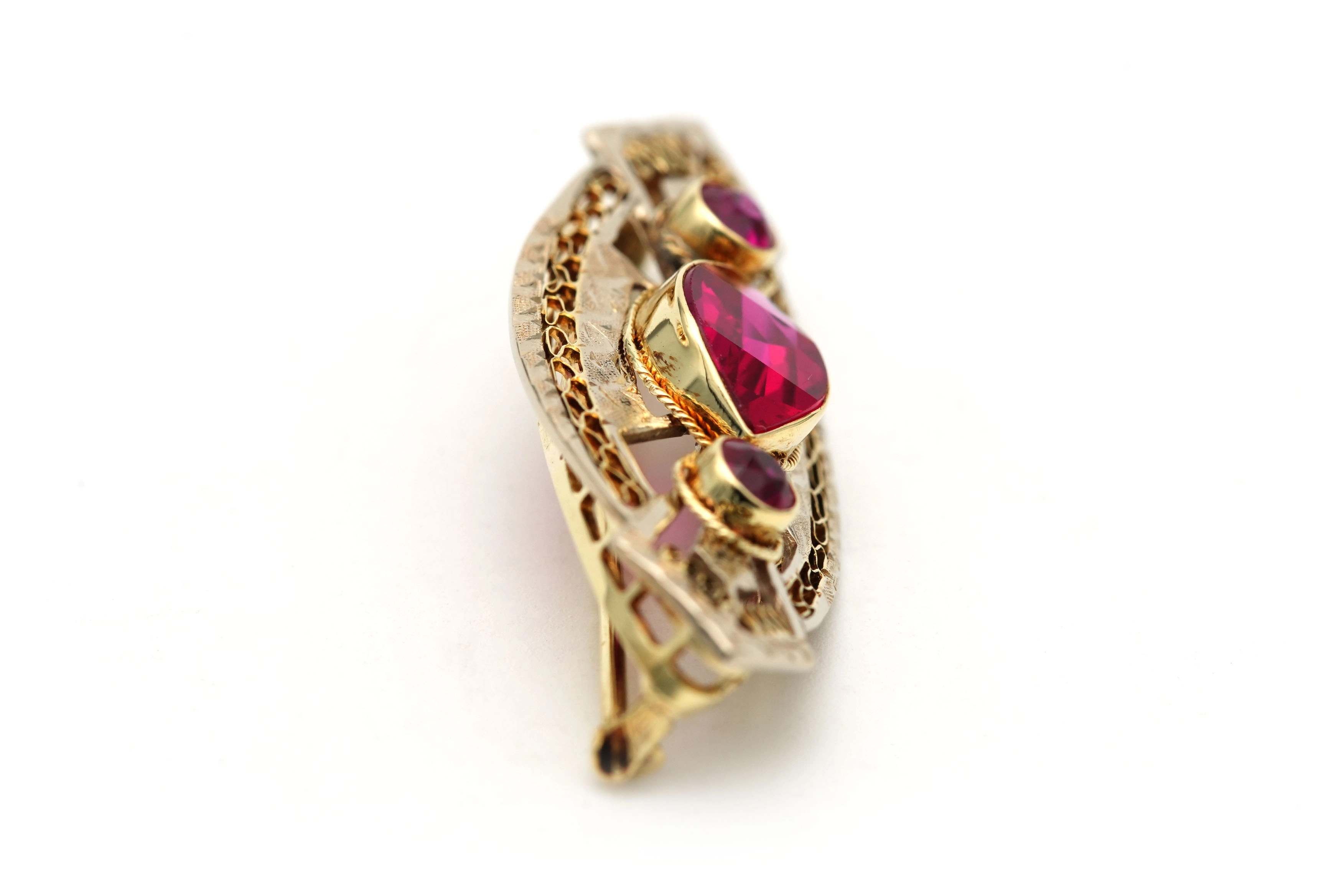 Broche Art Déco en or jaune 14 carats sertie de rubis de synthèse - - 5
