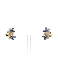 Boucles d'oreilles contemporaines en or jaune 18 carats serties de saphirs, de rubis et de diamants "taille" brillant (+-1.20ct)