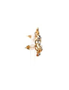 Boucles d'oreilles contemporaines en or jaune 18 carats serties de saphirs, de rubis et de diamants "taille" brillant (+-1.20ct)