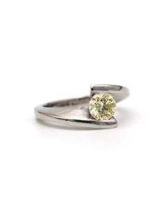 Bague contemporaine en or blanc 18 carats sertie d'un diamant jaune taille "brillant" (+-0.75ct) - 6