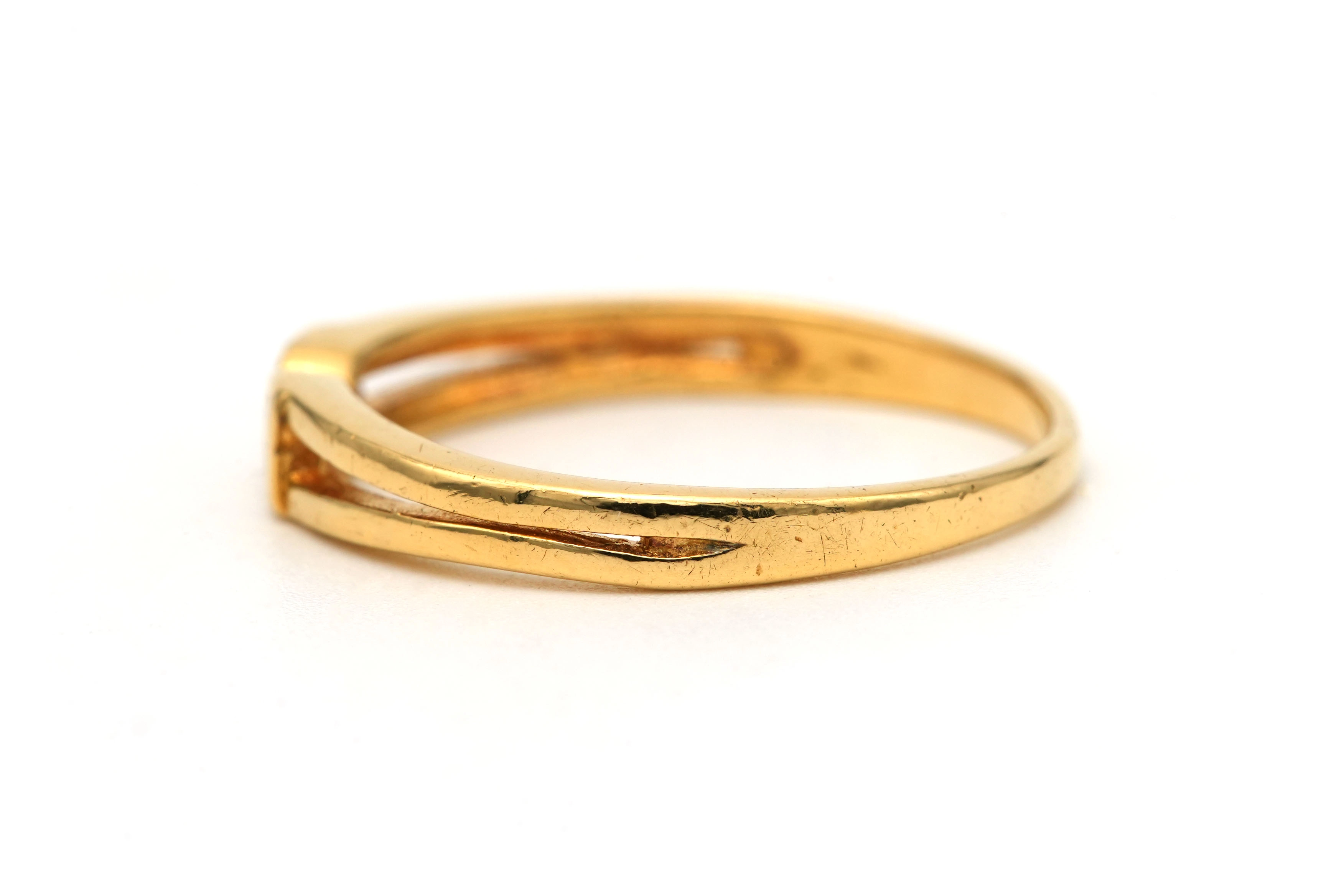 Bague contemporaine en or jaune 18 carats sertie de diamants taille "brillant" (+-ct) - 3