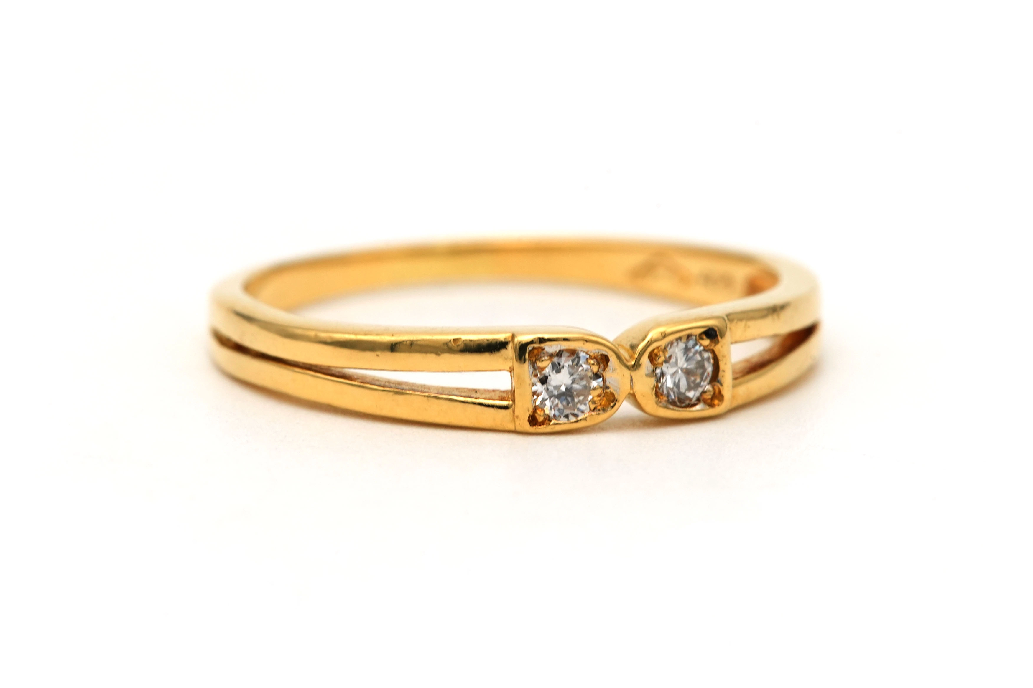 Bague contemporaine en or jaune 18 carats sertie de diamants taille "brillant" (+-ct) - 7