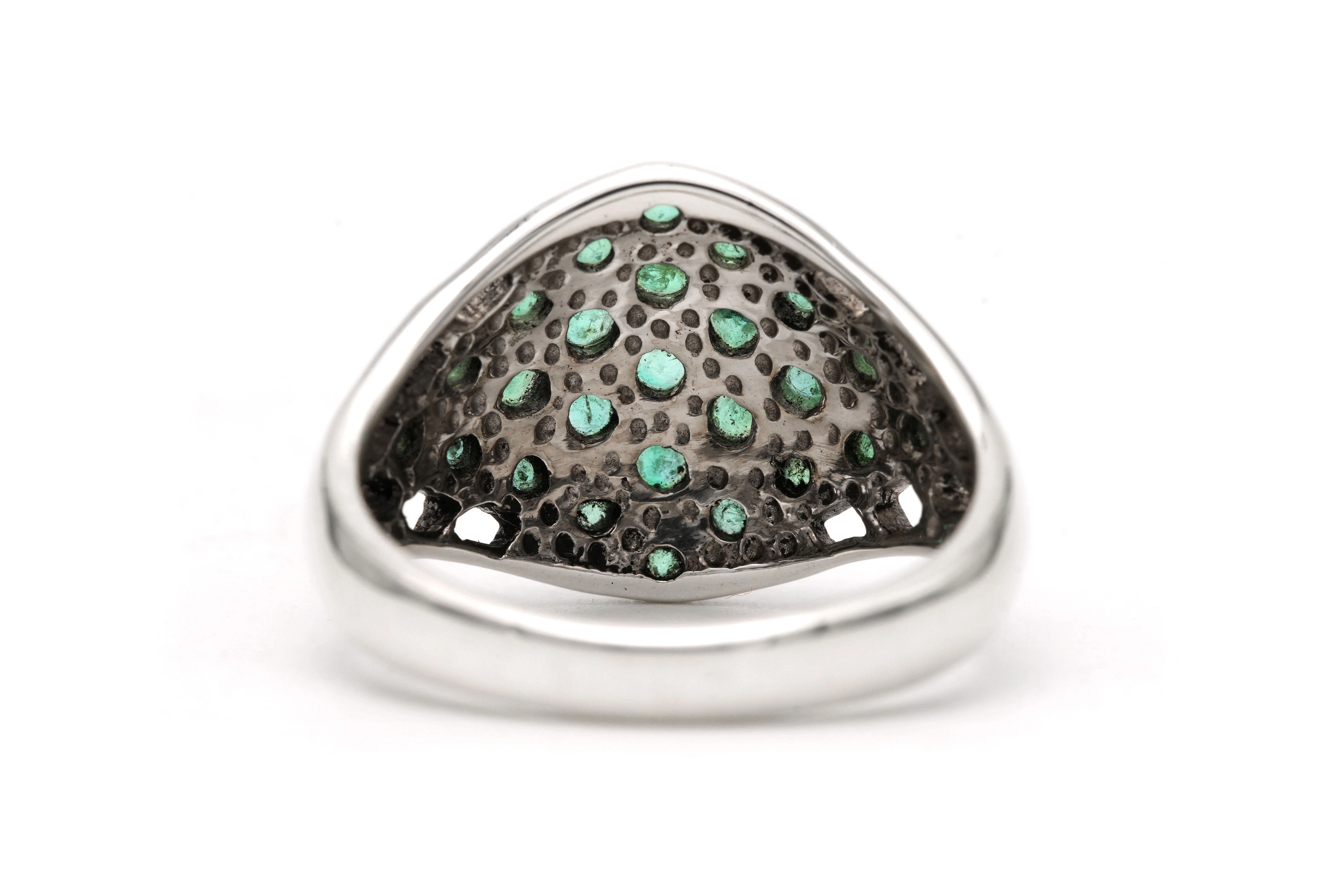 Bague contemporaine en argent 925 sertie d'émeraudes - 4