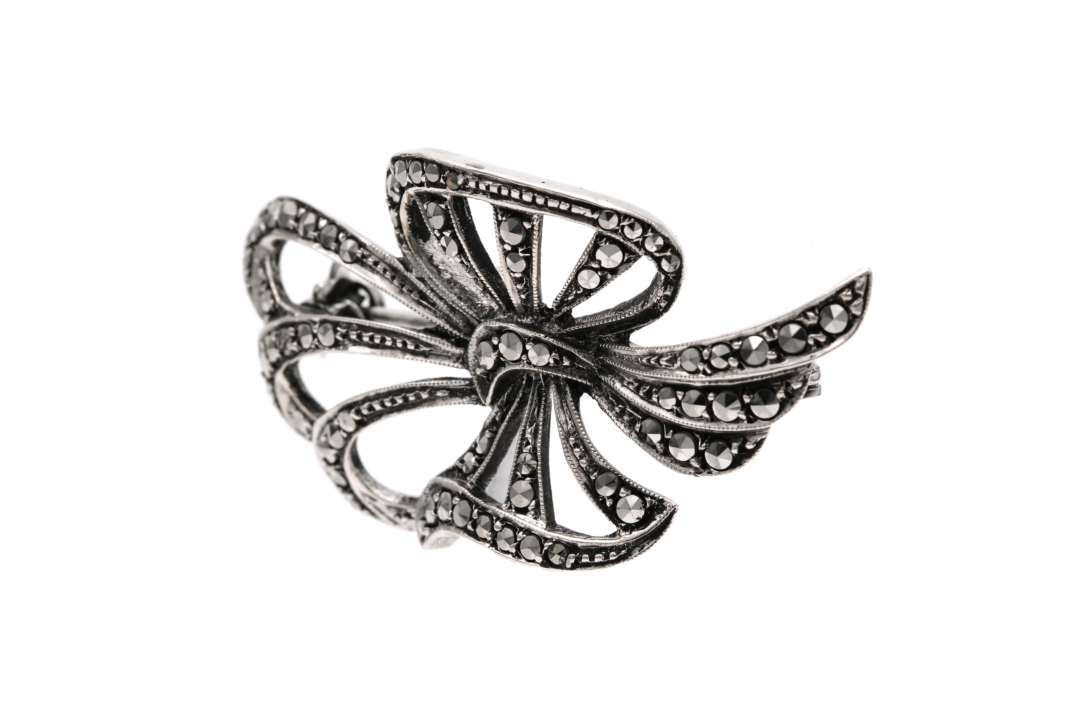 Broche Art Déco en argent 835 sertie de marcassites - 2