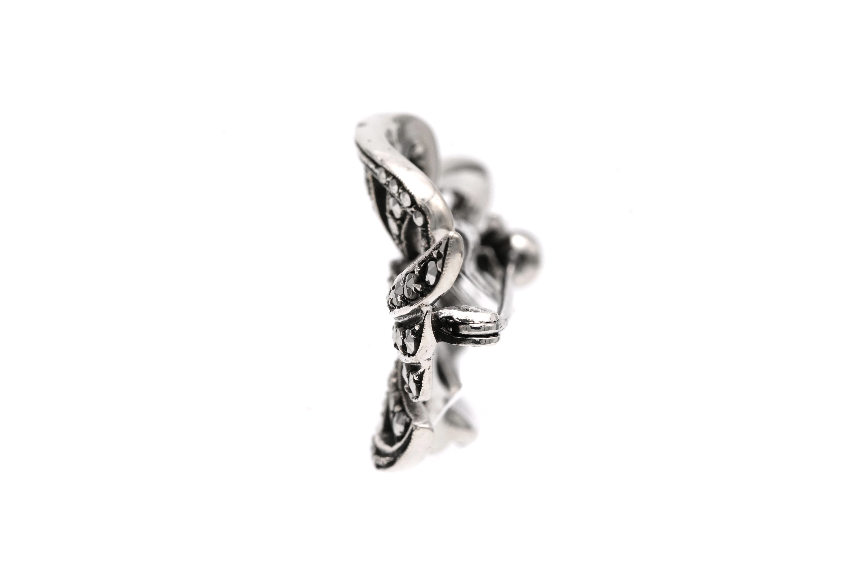 Broche Art Déco en argent 835 sertie de marcassites - 3