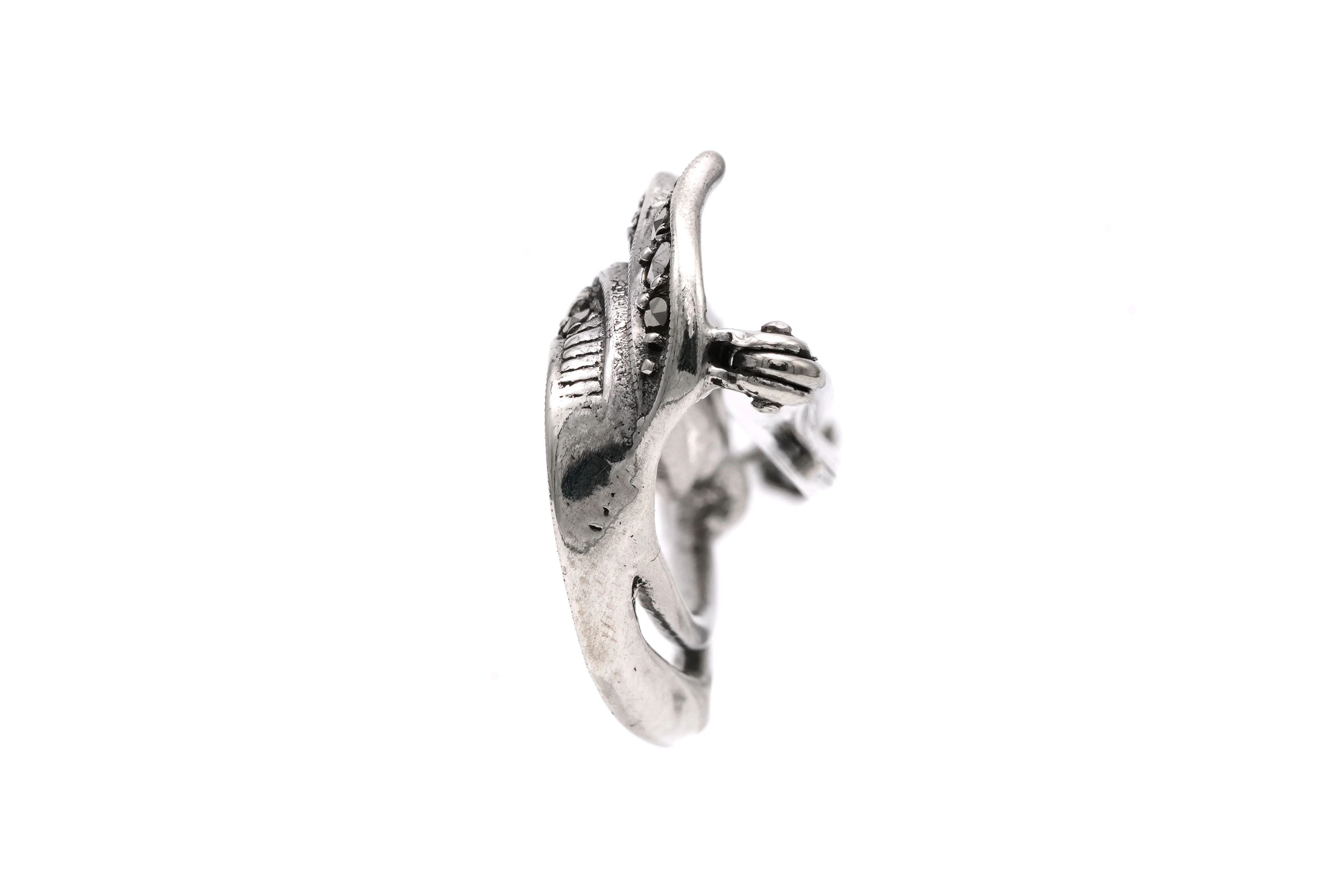 Broche Art Déco en argent 800 sertie de marcassites - 3