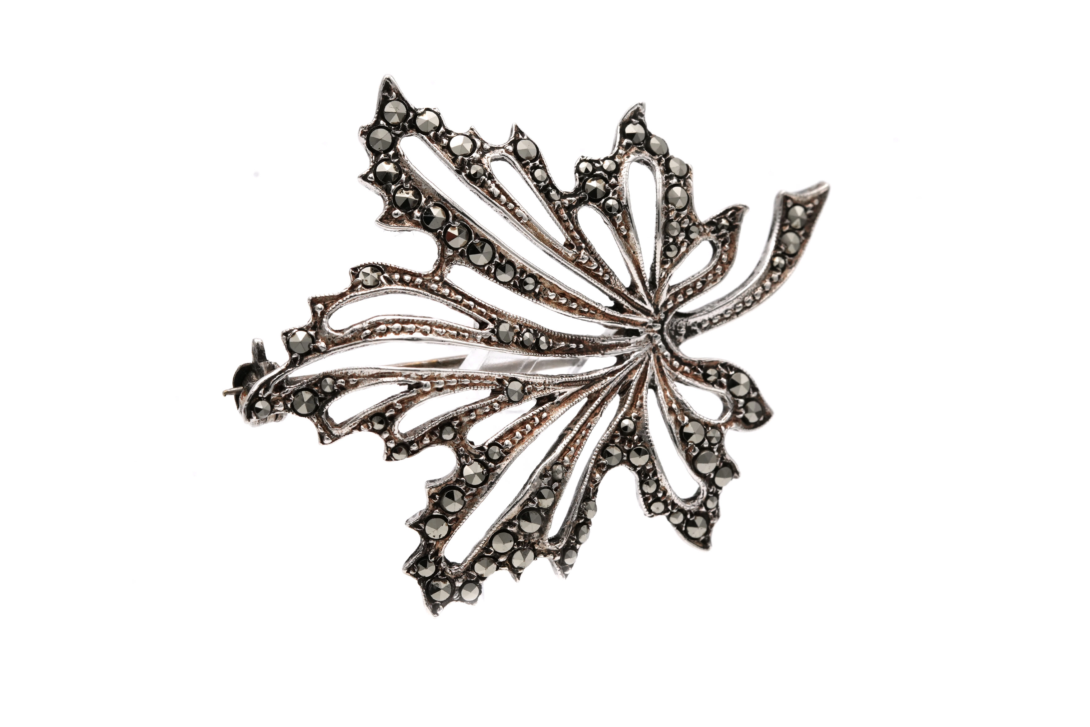 Broche Art Déco en argent 835 sertie de marcassites - 6
