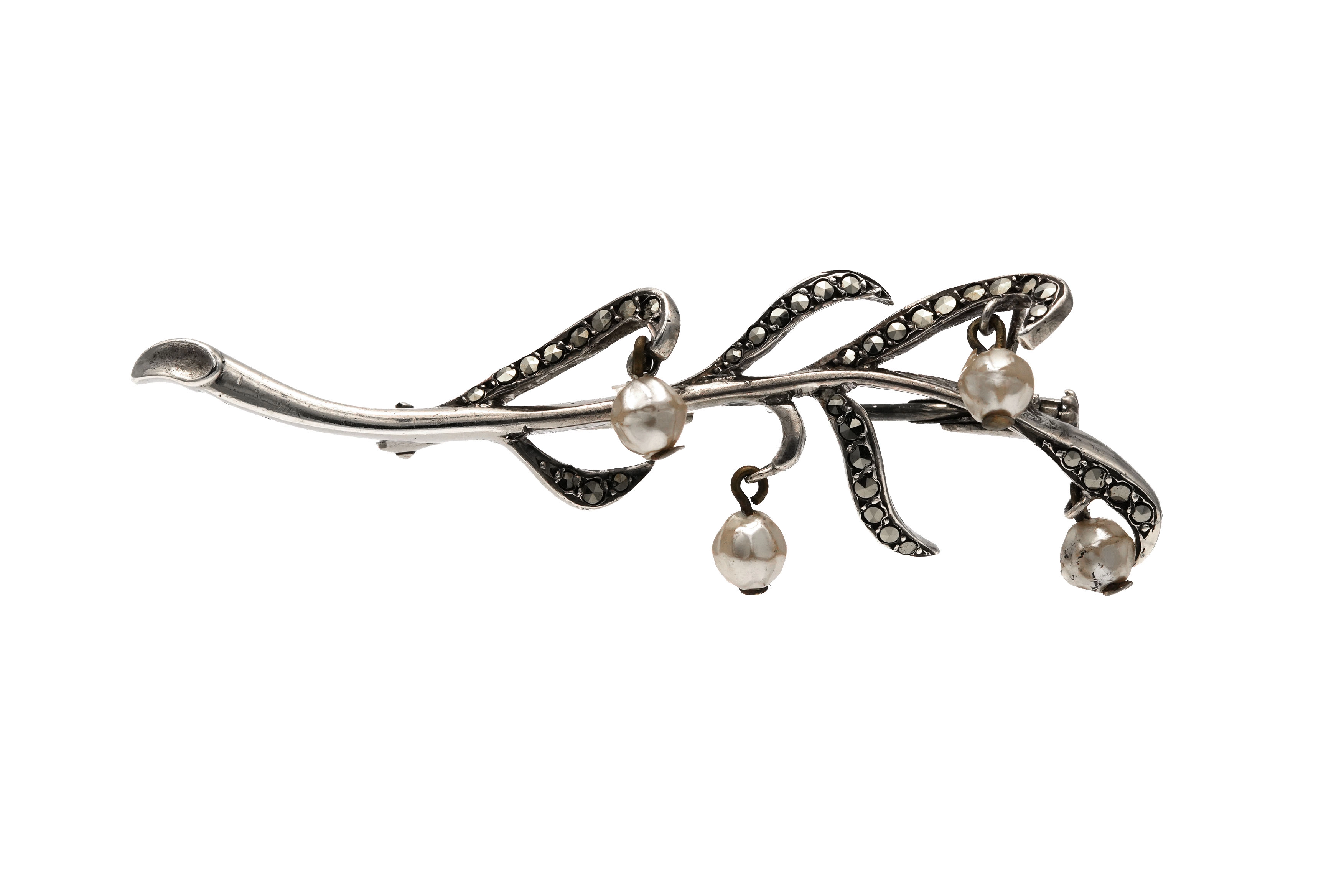 Broche Art Déco en argent 800 sertie de marcassites - 1
