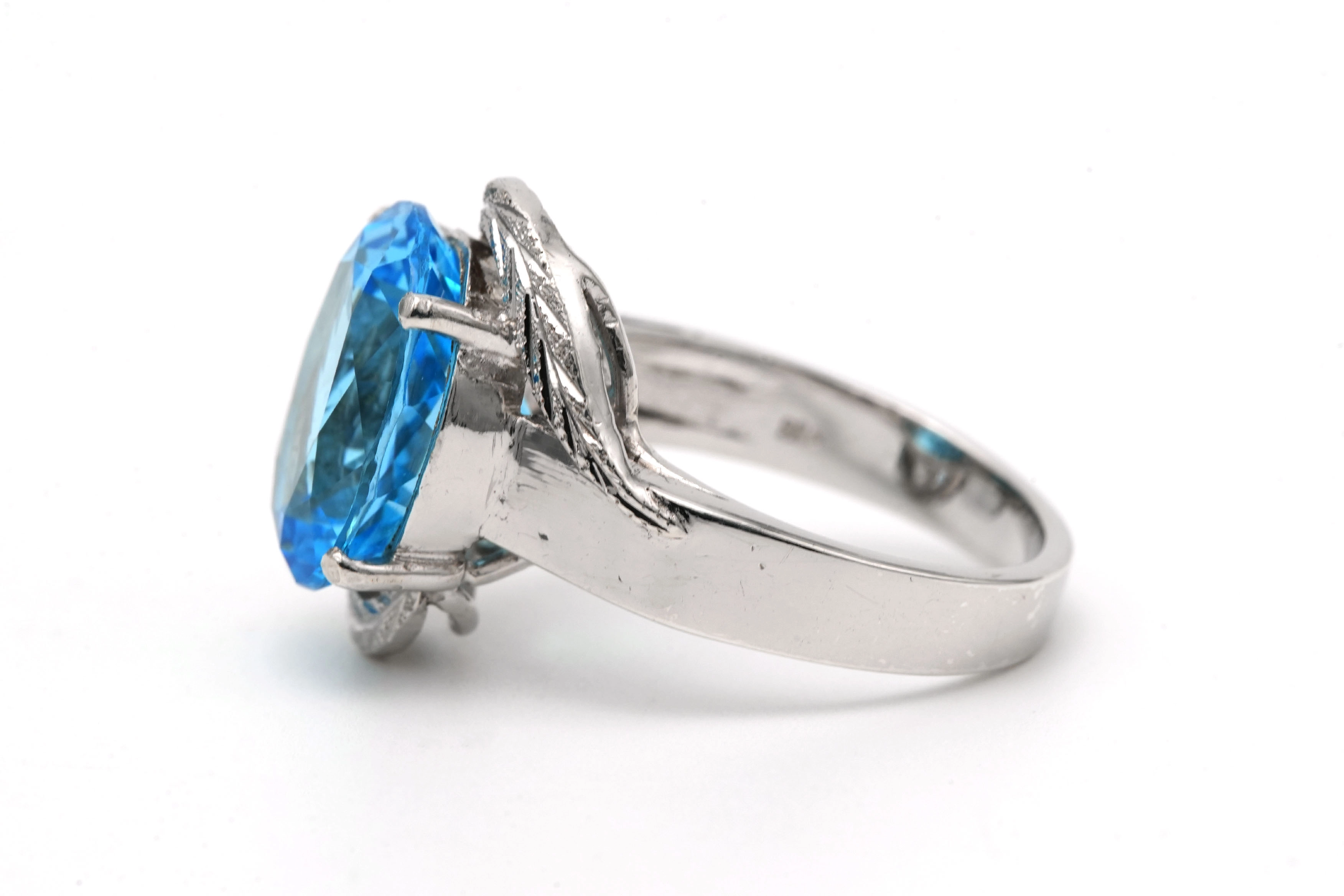 Bague contemporaine en argent 925 sertie d'une topaze - 4