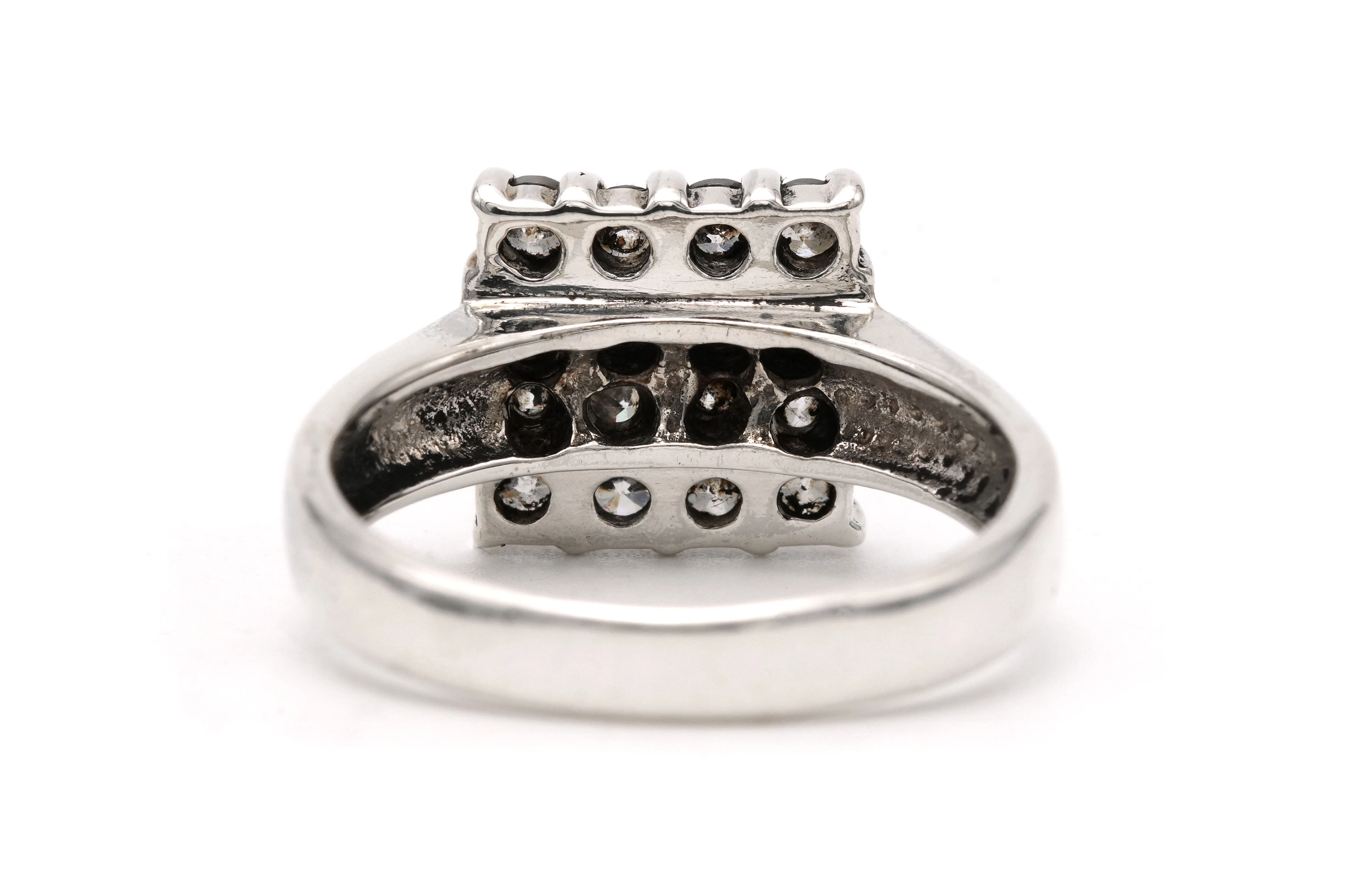Bague contemporaine en argent 925 sertie de zirconiums - 4