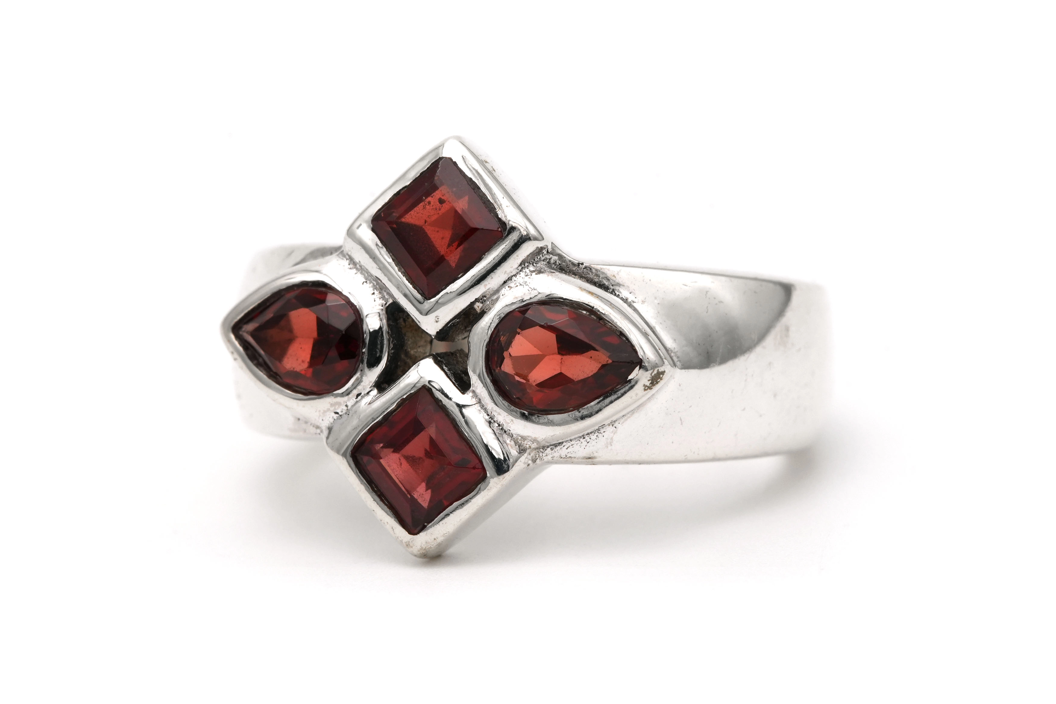 Bague contemporaine en argent 925 sertie de grenats - 2