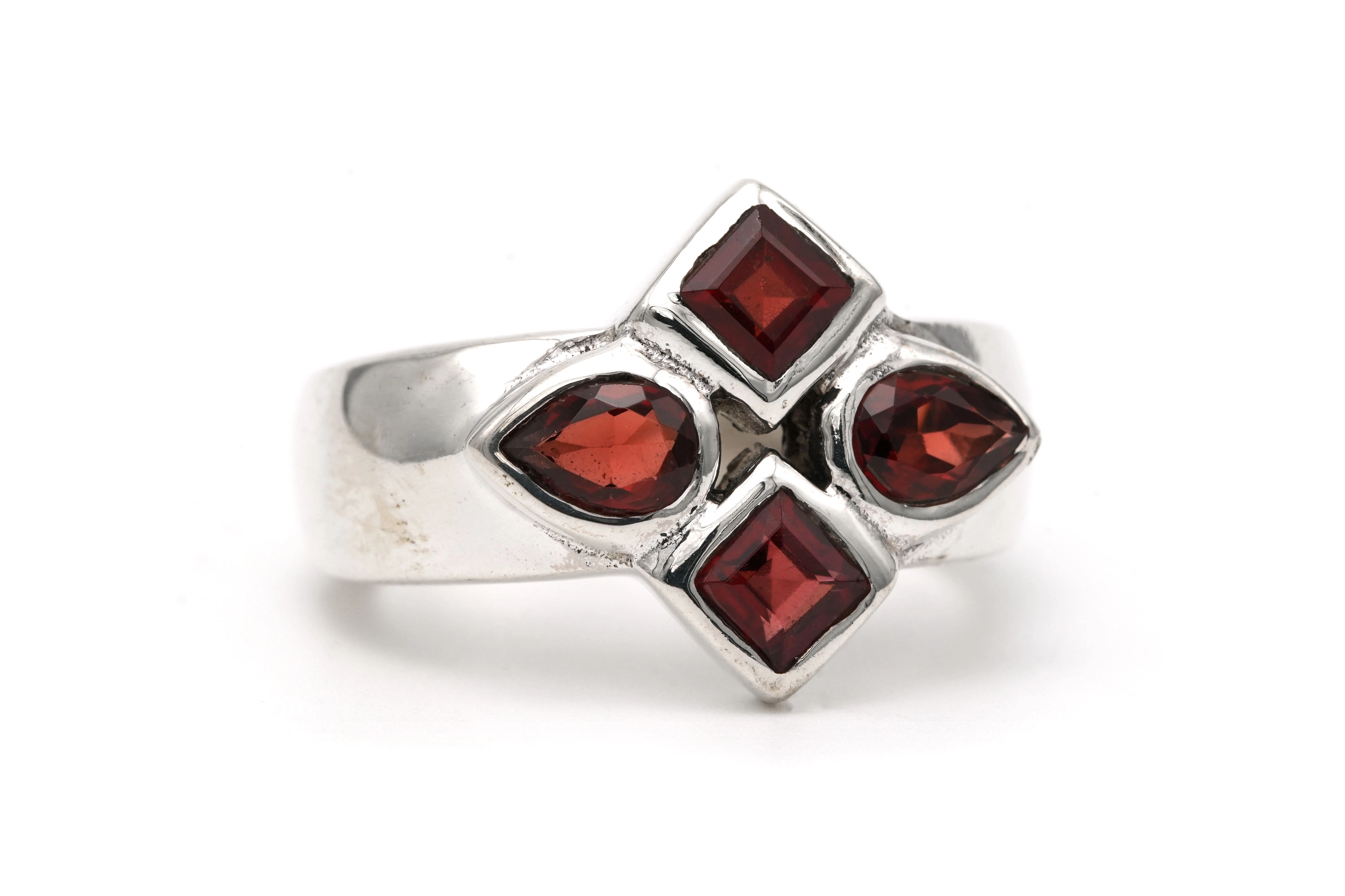Bague contemporaine en argent 925 sertie de grenats - 6