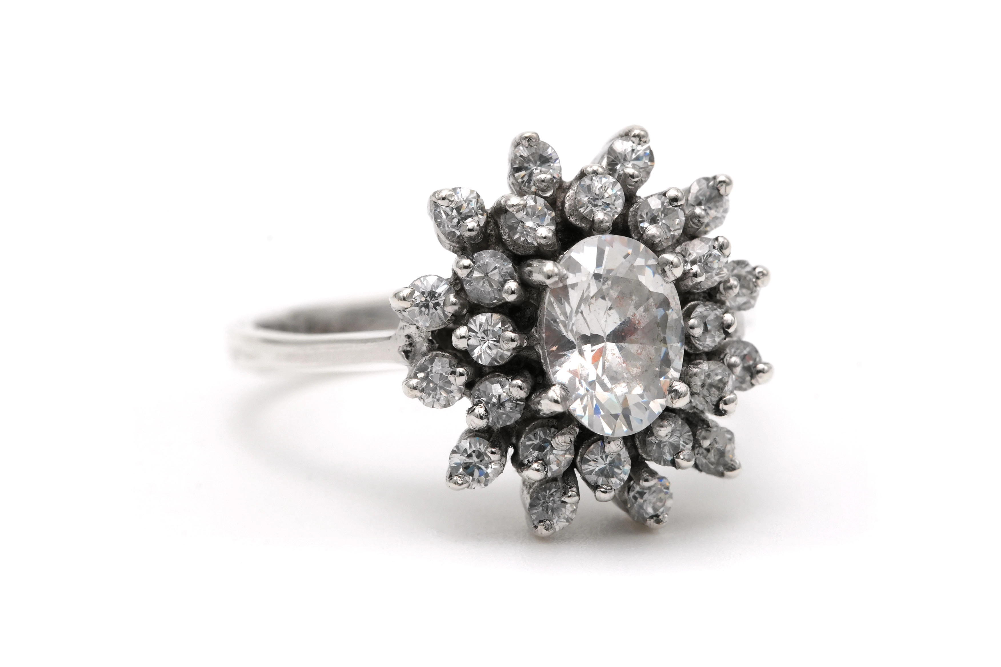 Bague contemporaine en argent 925 sertie de zirconiums - 6