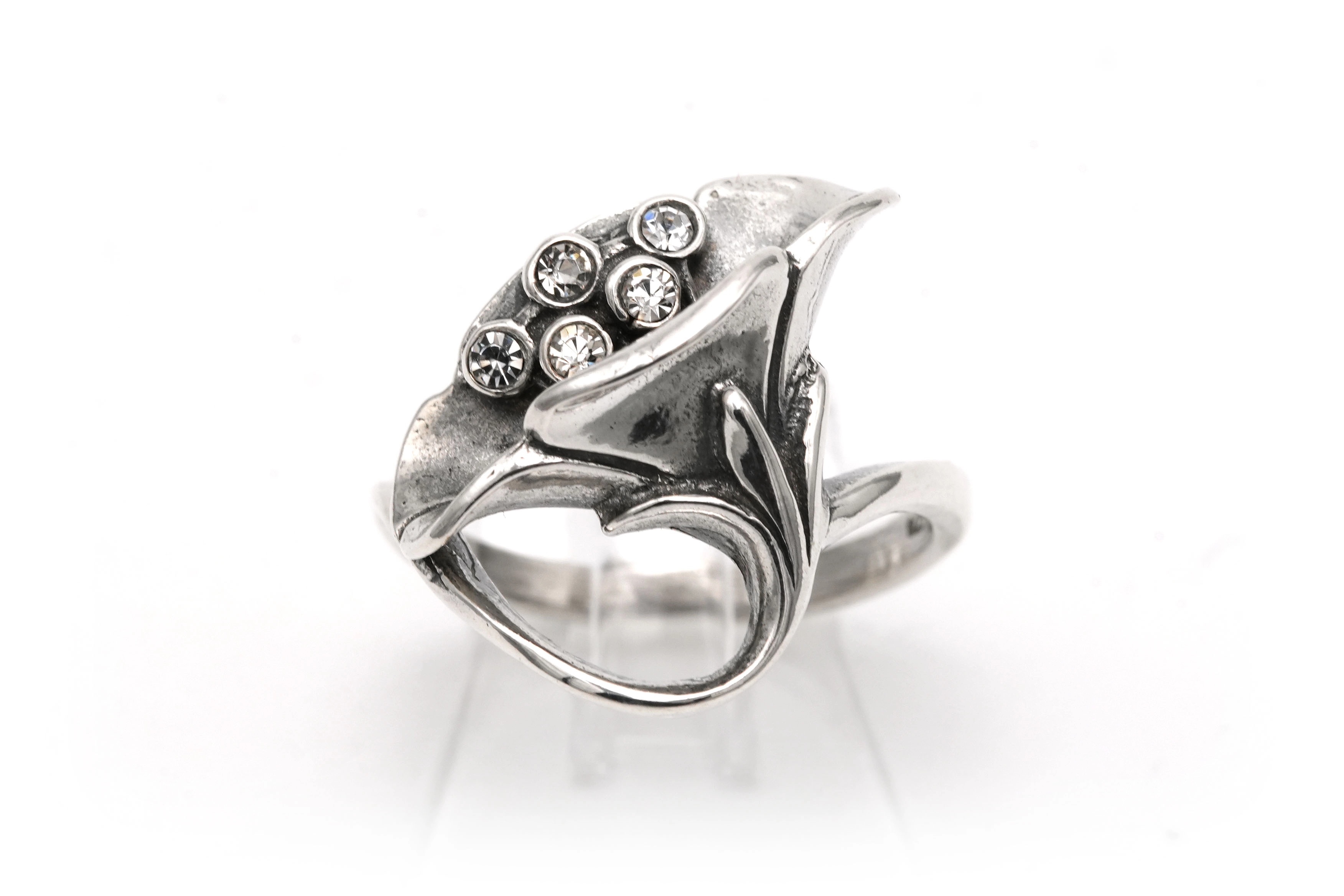 Bague contemporaine en argent 925 sertie de zirconiums - 1