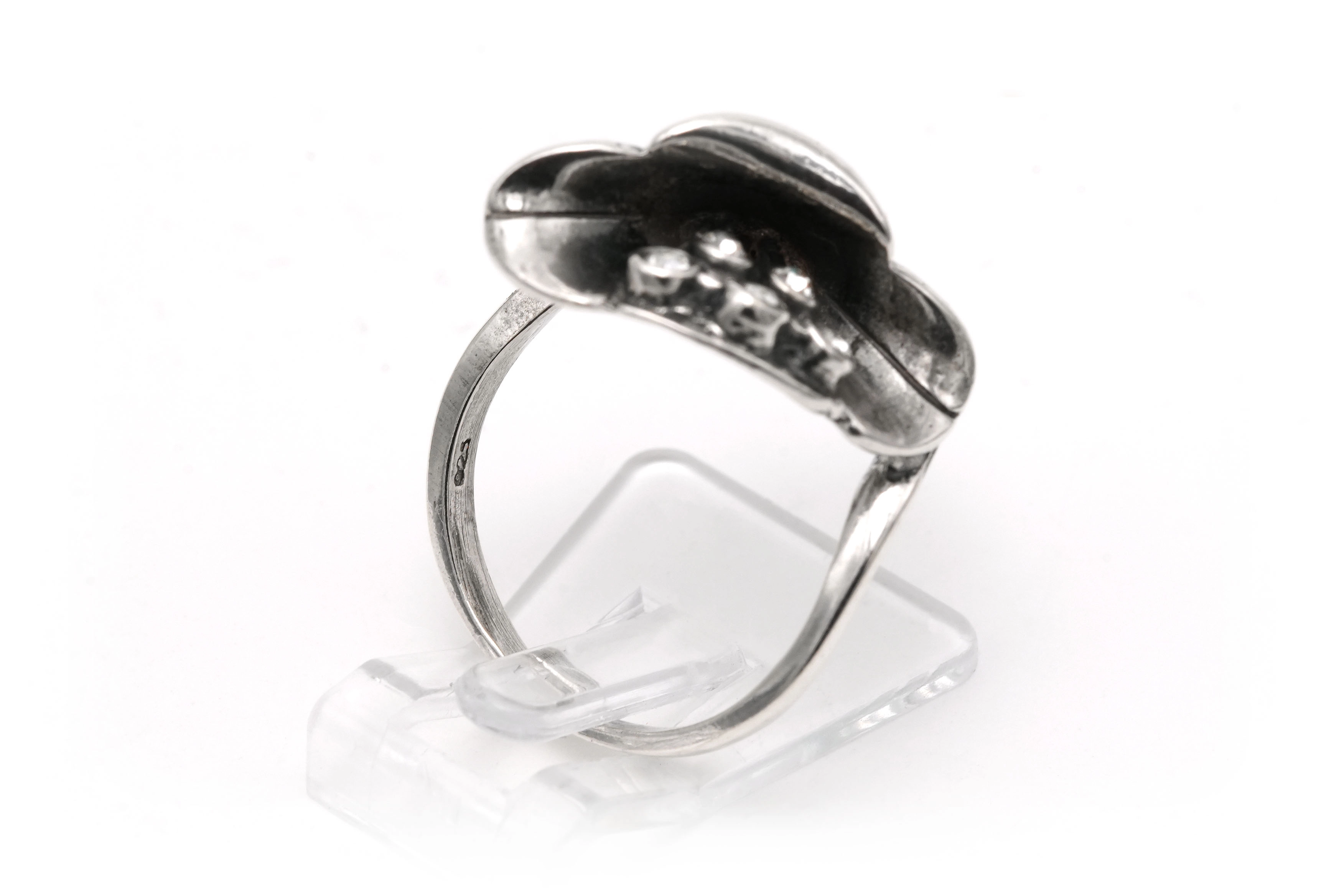 Bague contemporaine en argent 925 sertie de zirconiums - 5