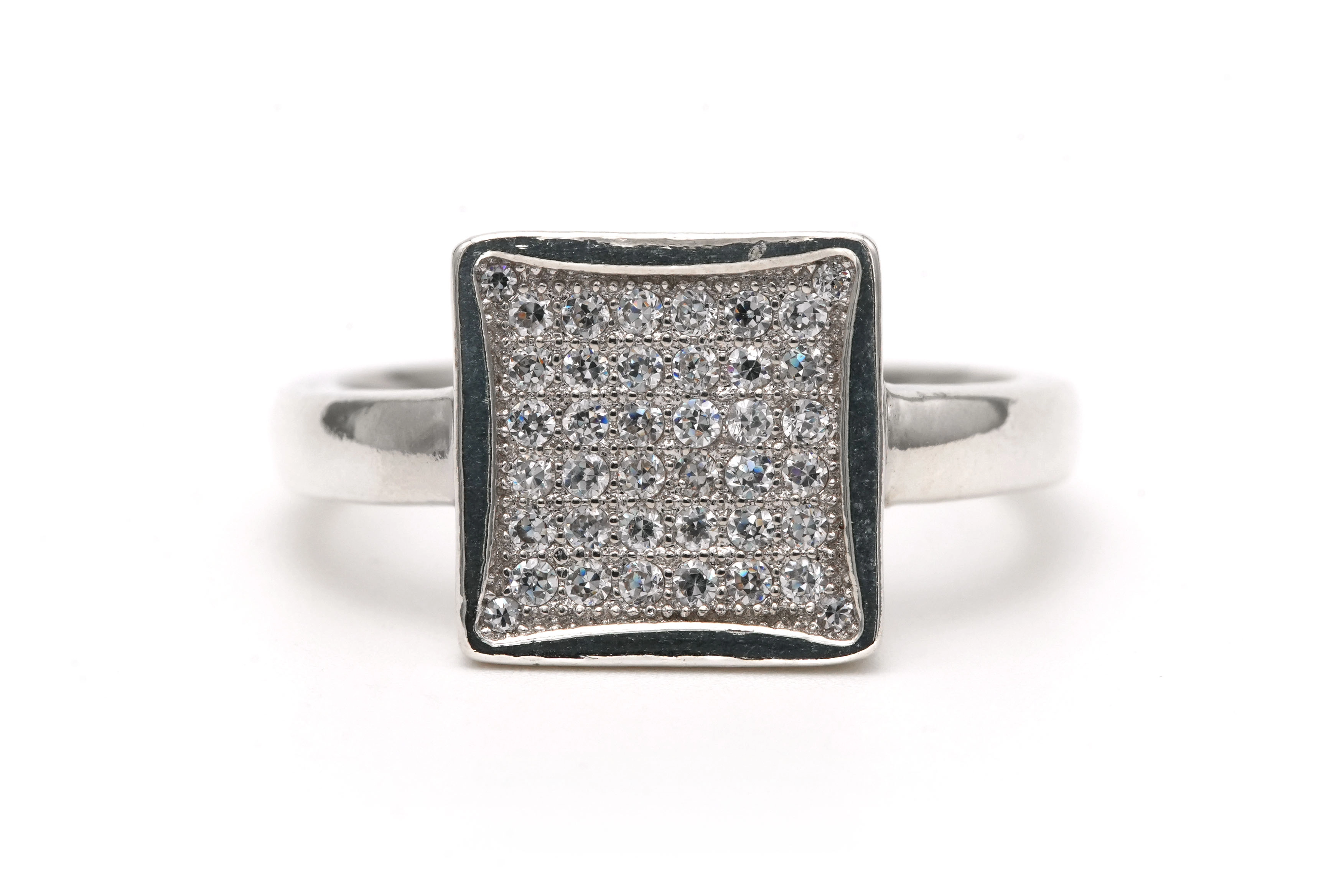 Bague contemporaine en argent 925 sertie de zirconiums - 2
