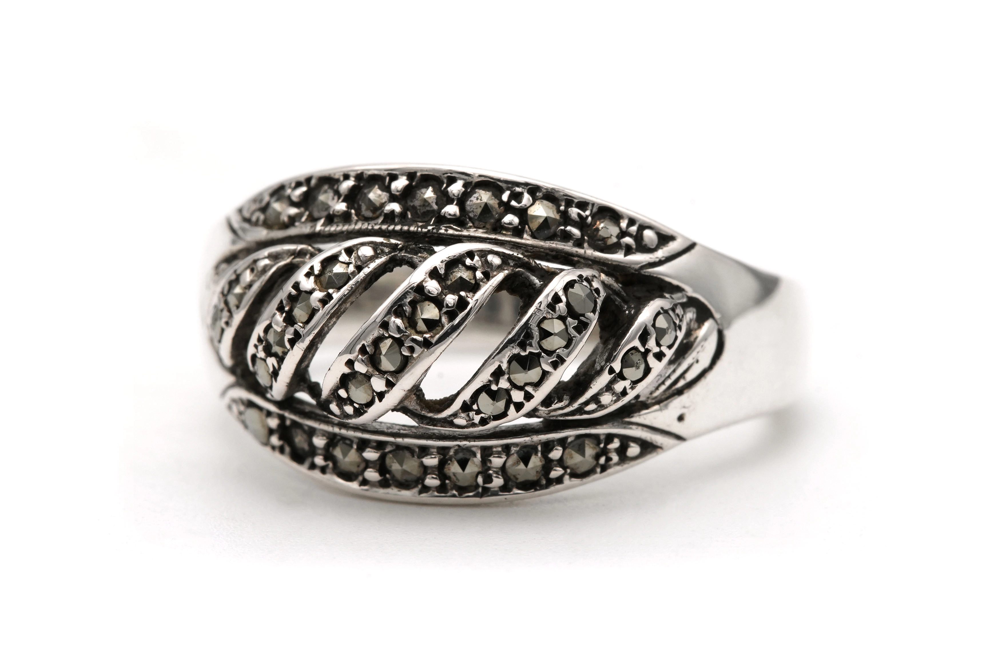 Bague Art Déco en argent sertie de marcassites - - 2