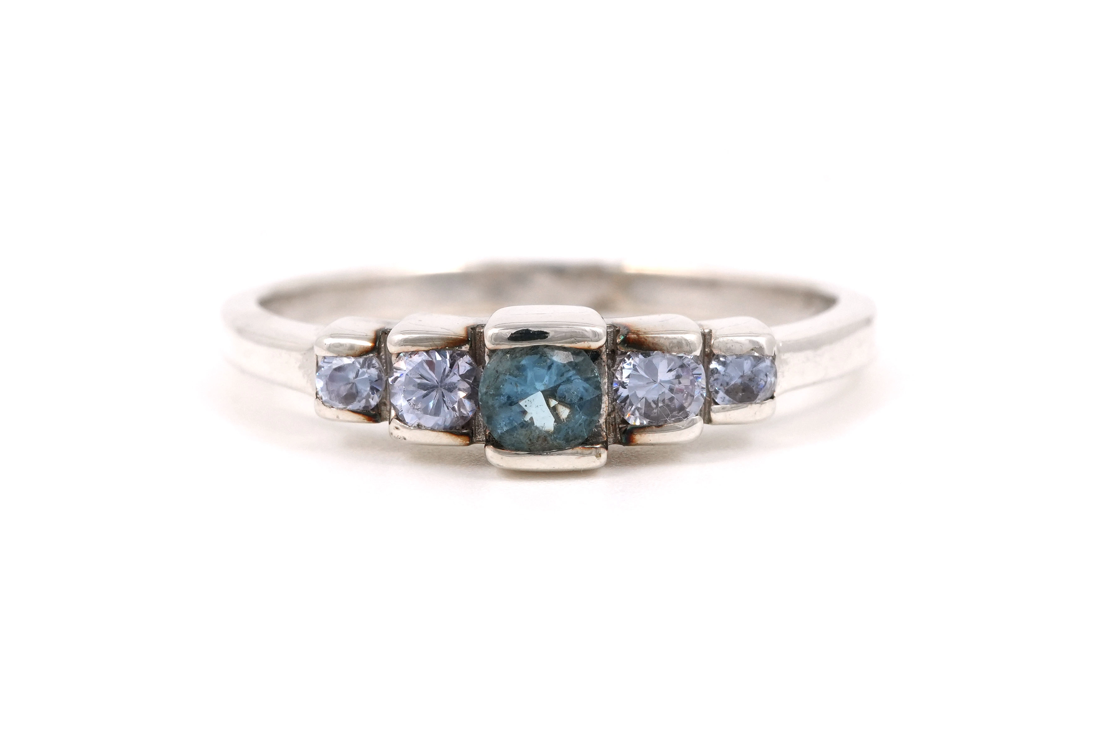 Bague contemporaine en argent 925 sertie d'une topaze et de zirconiums - - 1