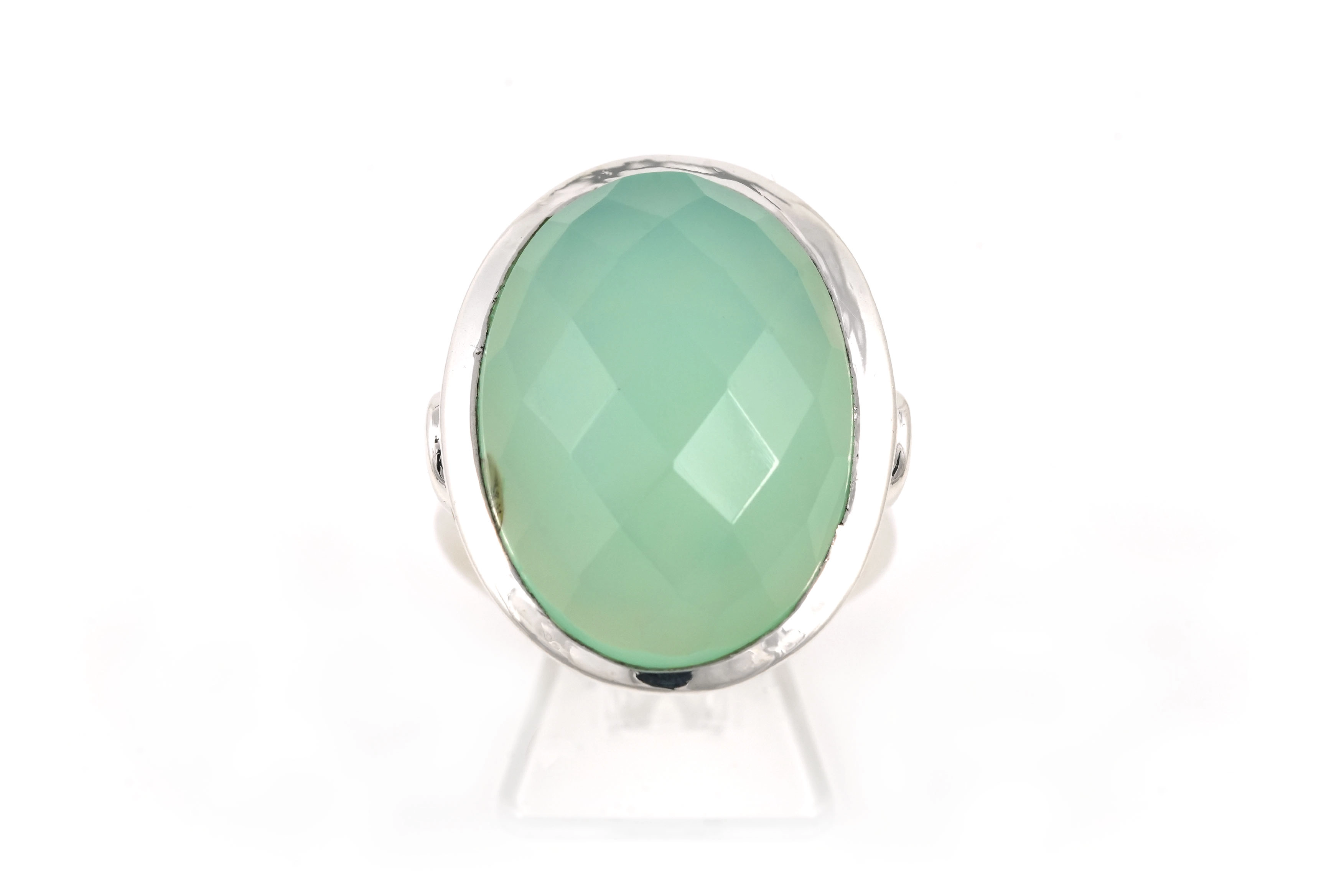 Bague contemporaine en argent sertie d'une calcédoine -  - 1