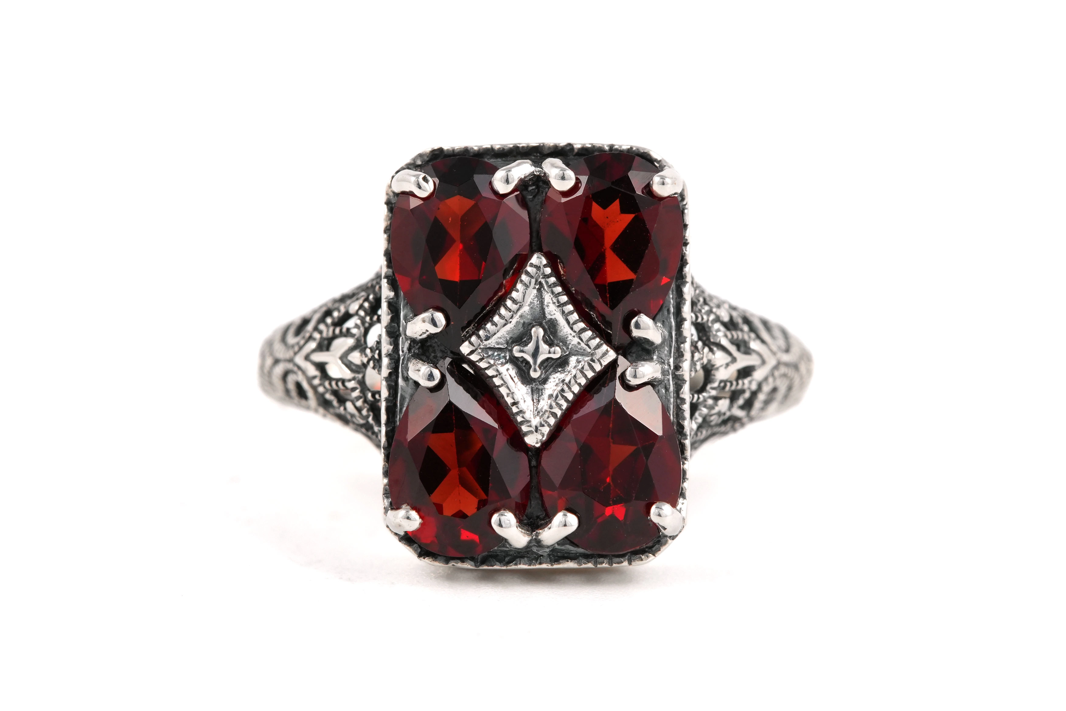 Bague contemporaine en argent 925 sertie de grenats et de marcassites - - 1