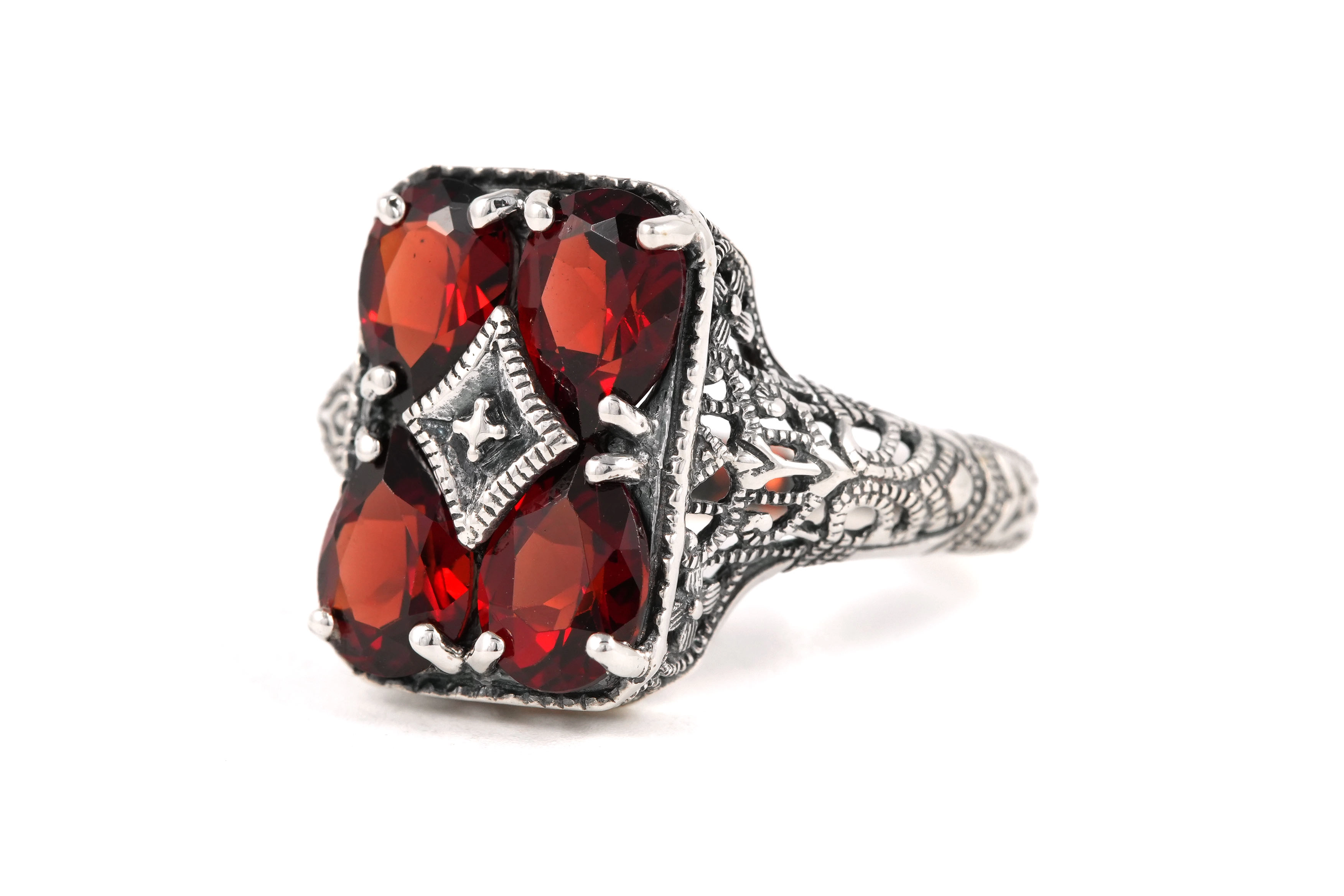 Bague contemporaine en argent 925 sertie de grenats et de marcassites - - 2