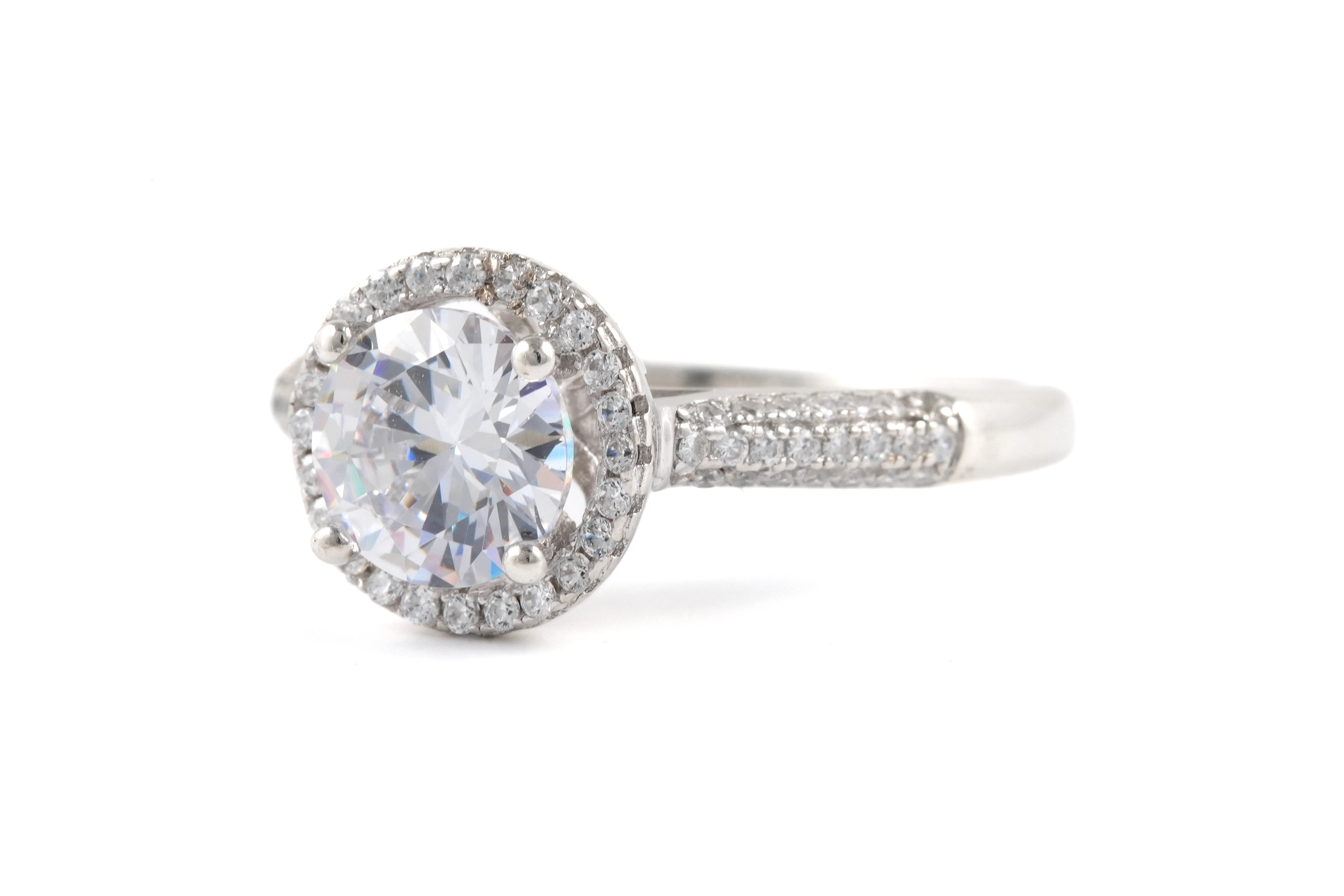 Bague contemporaine en argent 925 sertie de zirconiums - - 2
