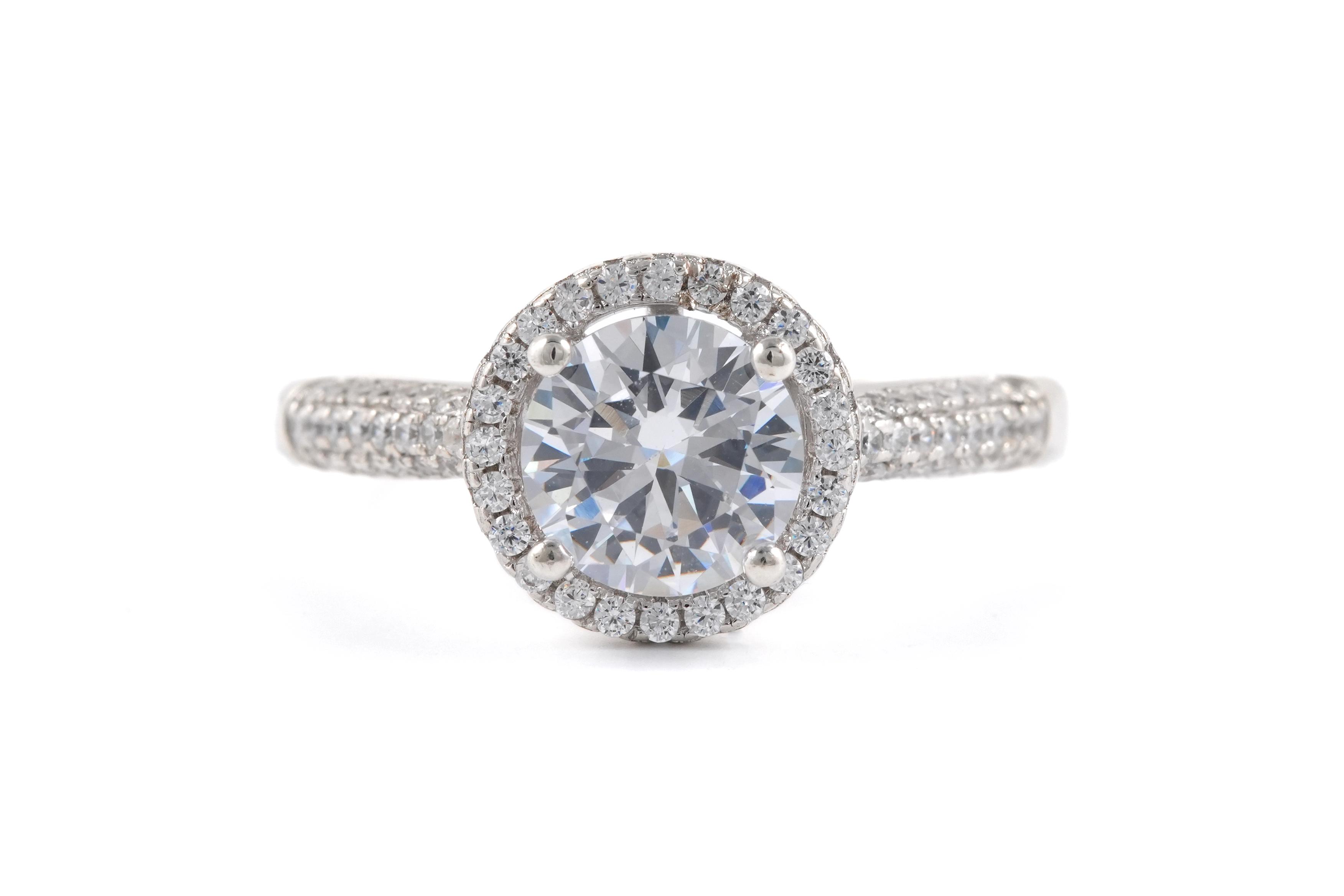Bague contemporaine en argent 925 sertie de zirconiums - - 1
