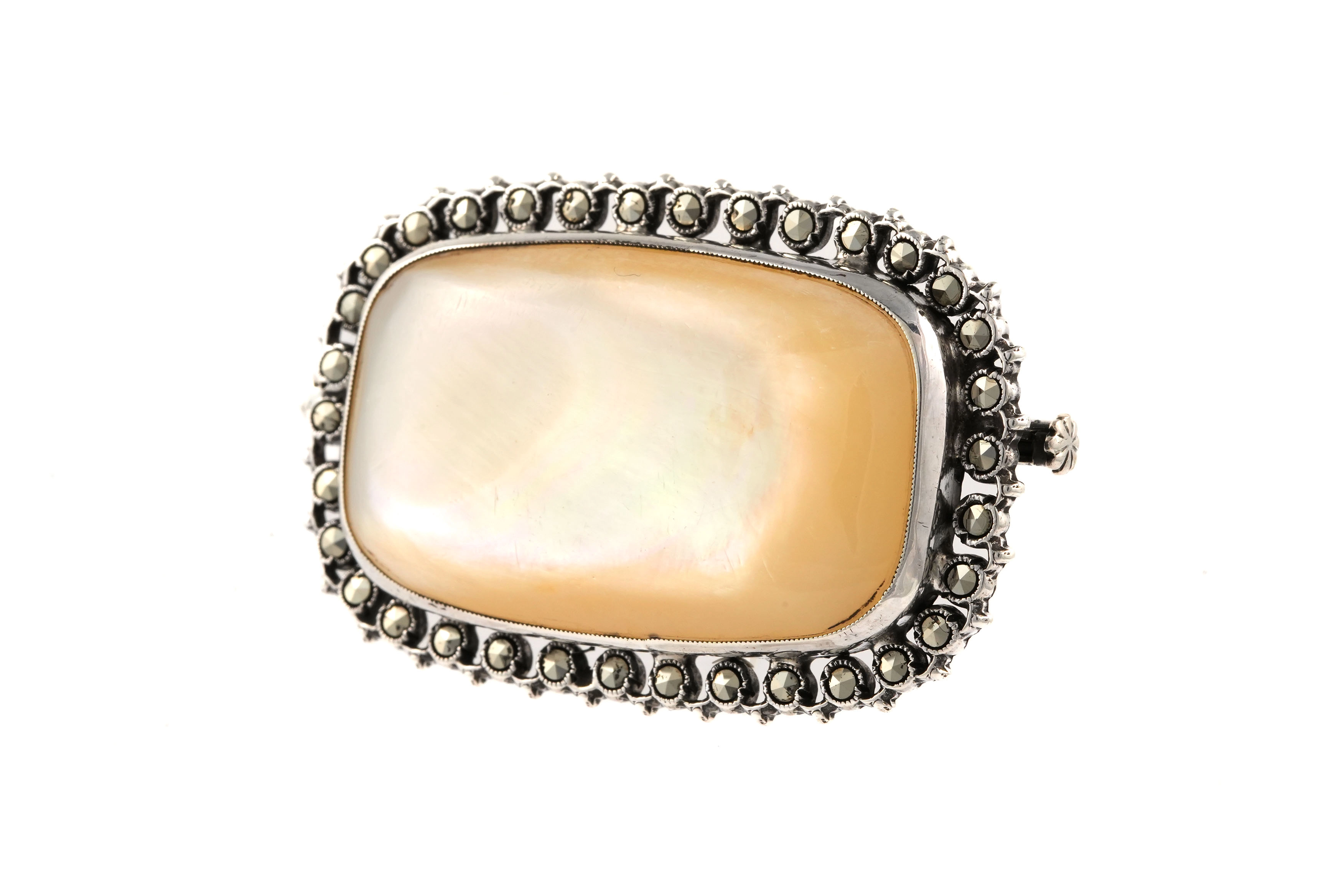 Broche Art Déco en argent sertie de nacre et de marcassites - - 2