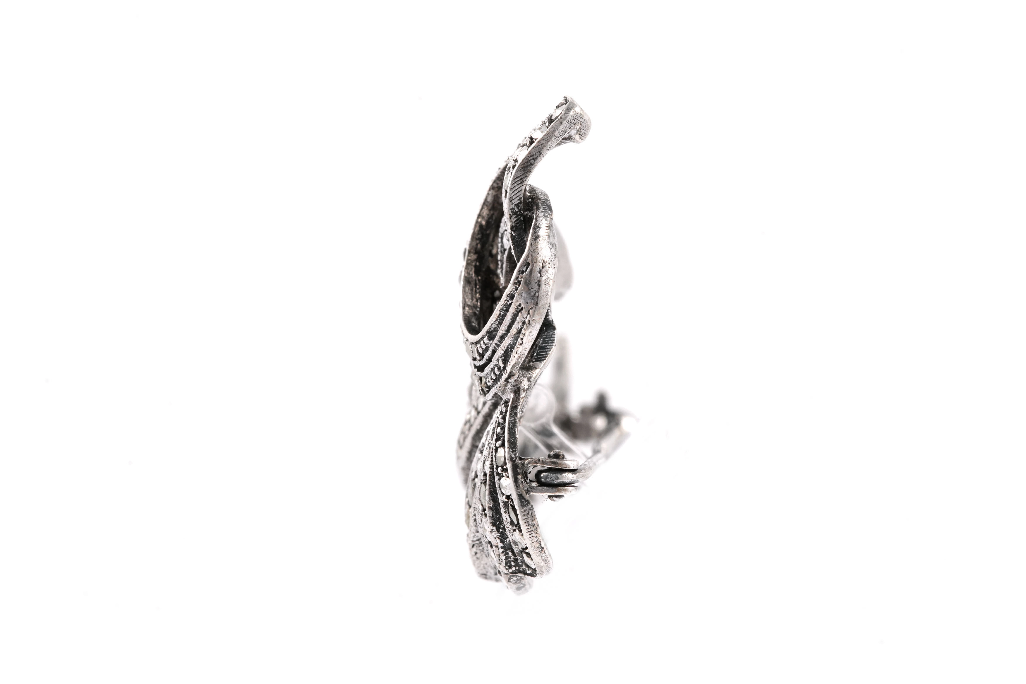 Broche Art Déco en argent sertie de marcassites - - 3