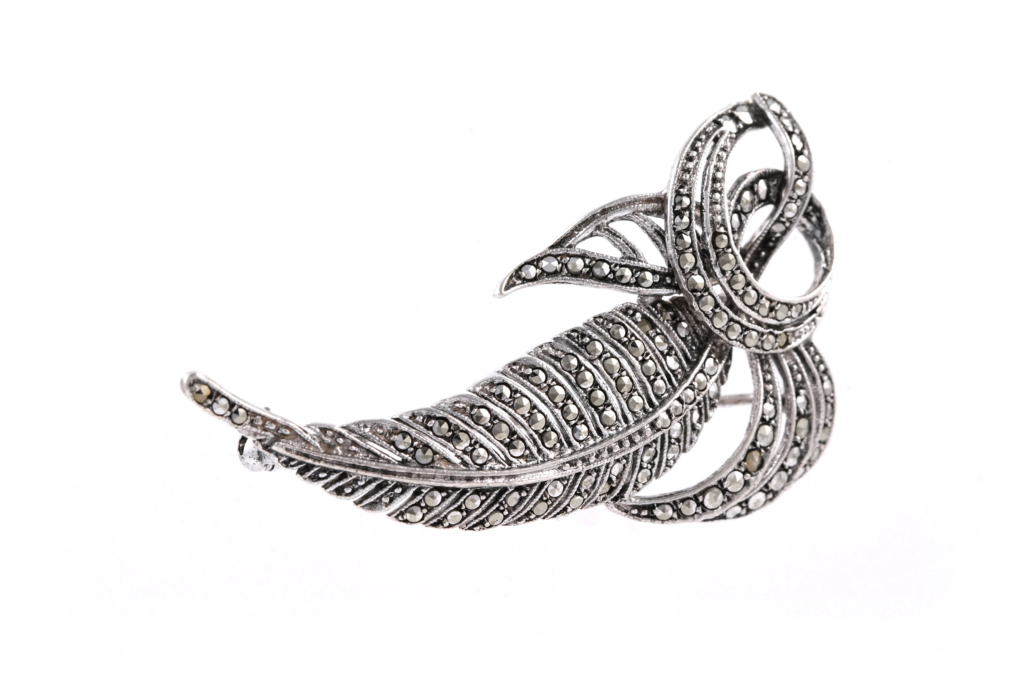 Broche Art Déco en argent sertie de marcassites - - 6