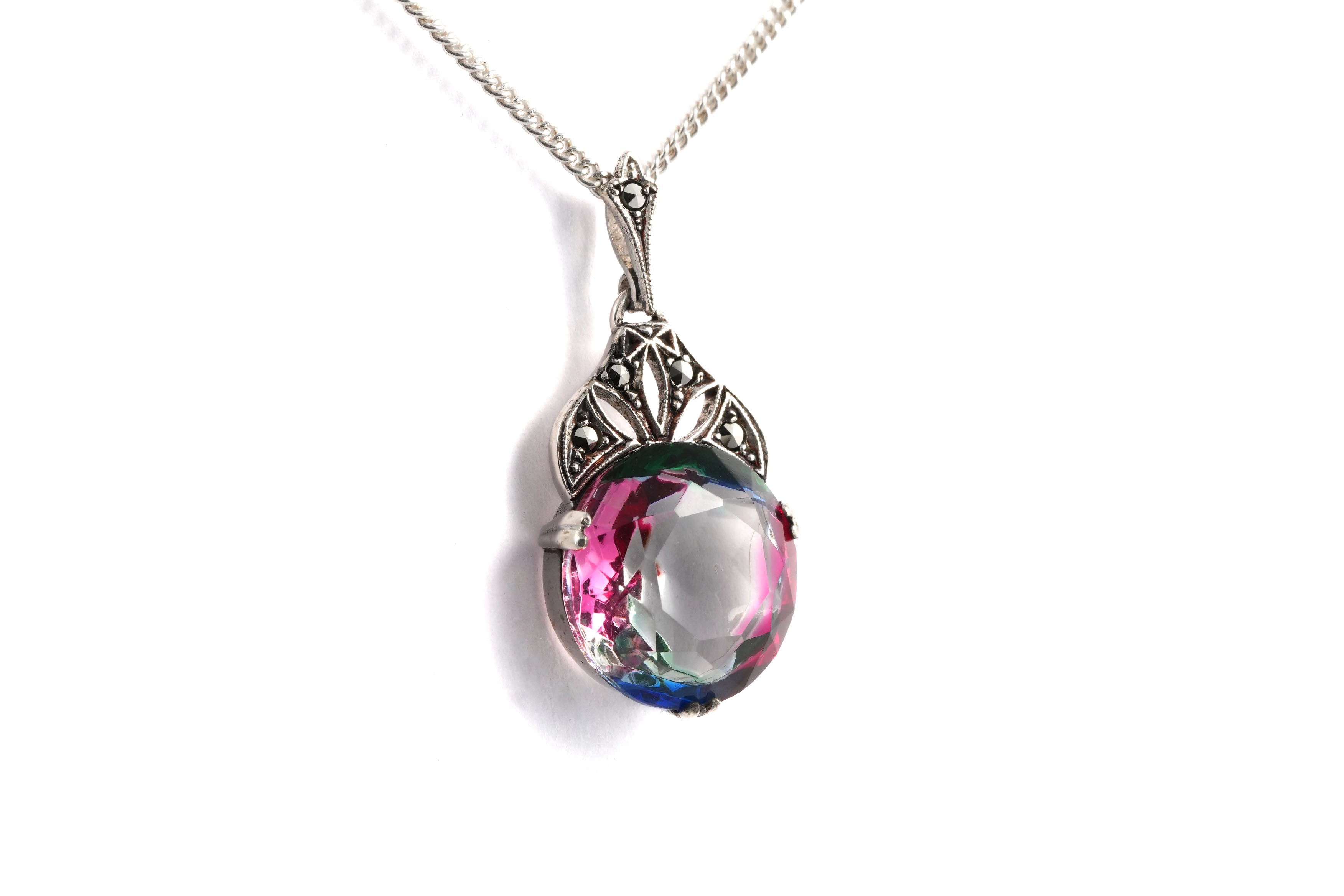 Pendentif Art Déco en argent 935 serti d'une pierre du Rhin et de marcassites - - 4