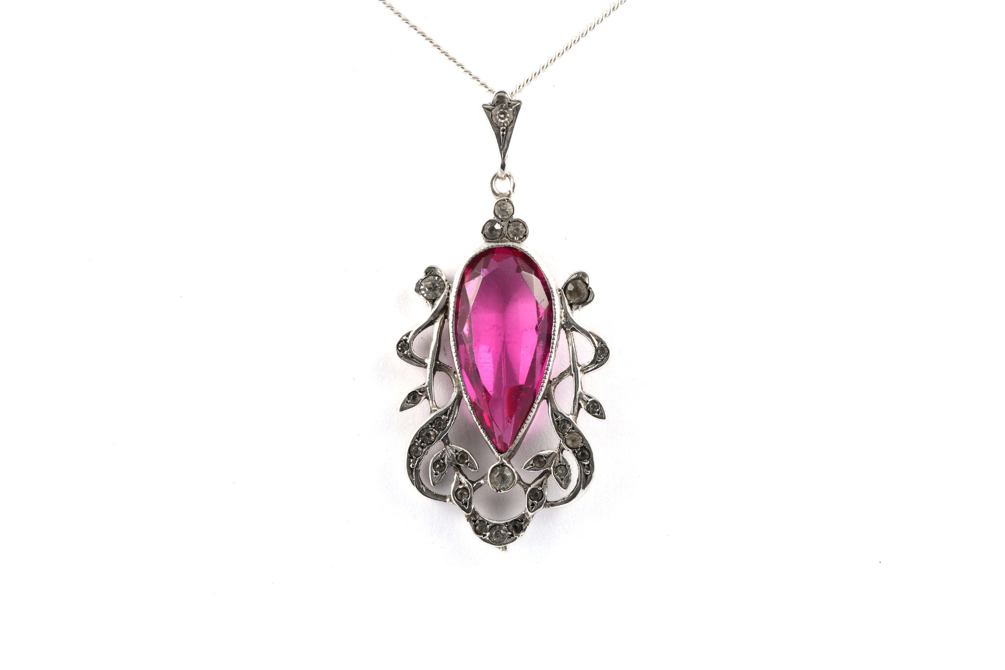 Pendentif Art Nouveau en argent serti d'une spinelle de synthèse er de strass - - 1