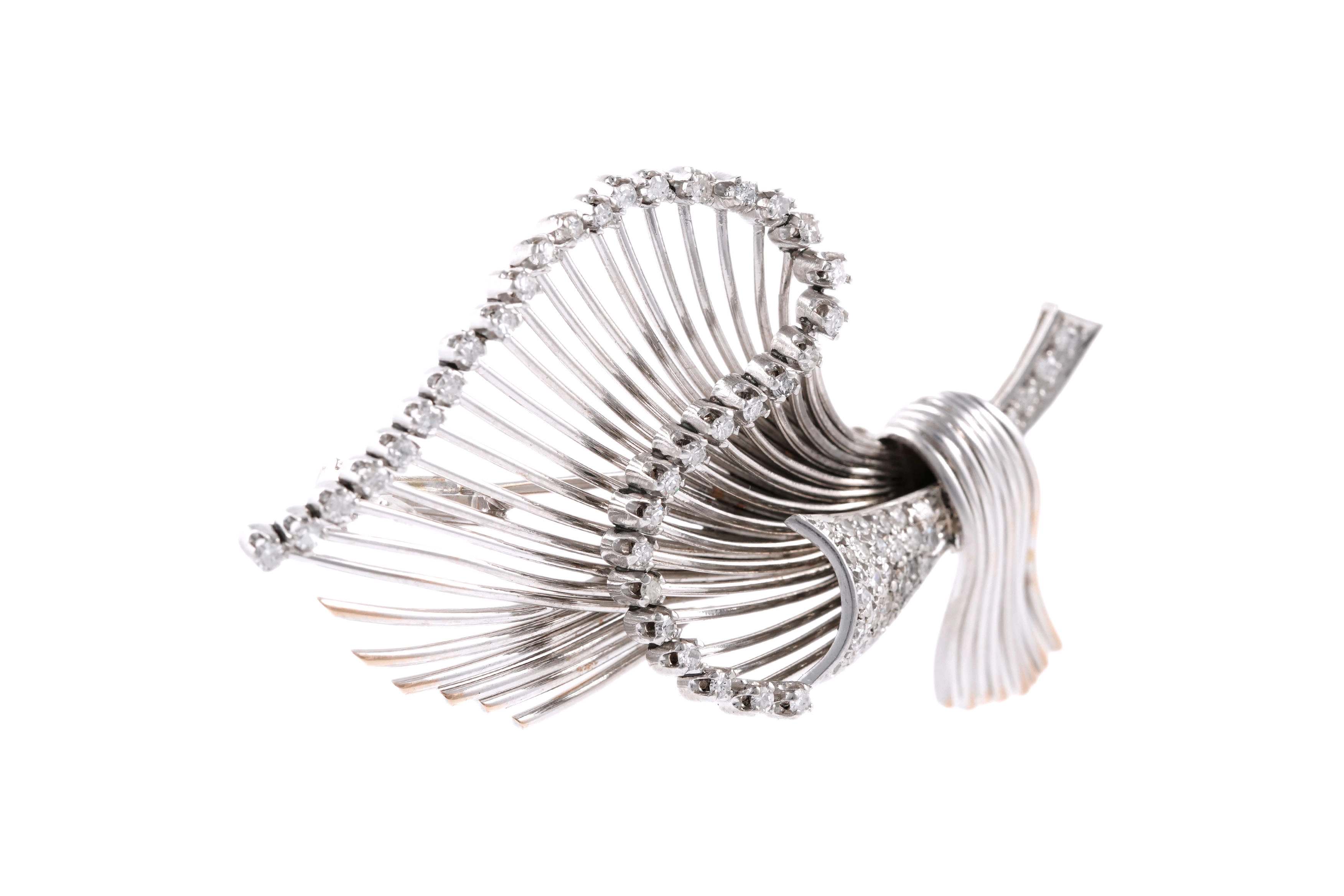 Broche Années 50 en or blanc 18 carats sertie de diamants taille "8/8" - - 6