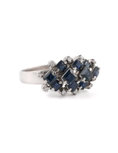 Bague Années 70 en or blanc 18 carats sertie de saphirs et de diamants taille "8/8" - - 7