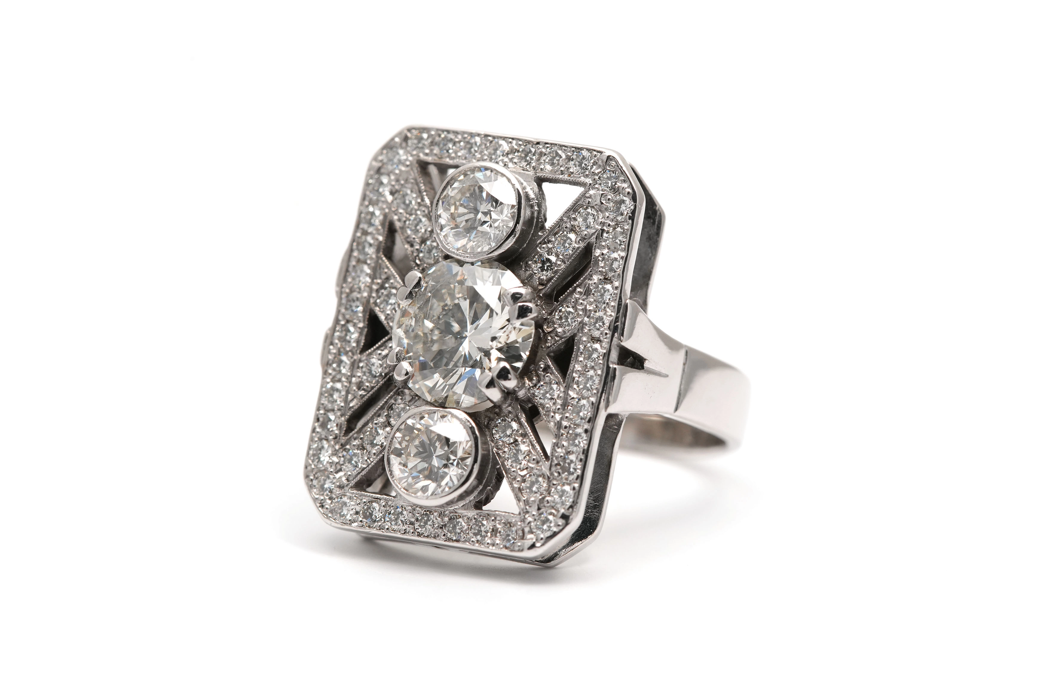 Bague contemporaine (style Art Déco) en or blanc 18 carats sertie de diamants taille "brillant" (+-3.20ct) - - 2
