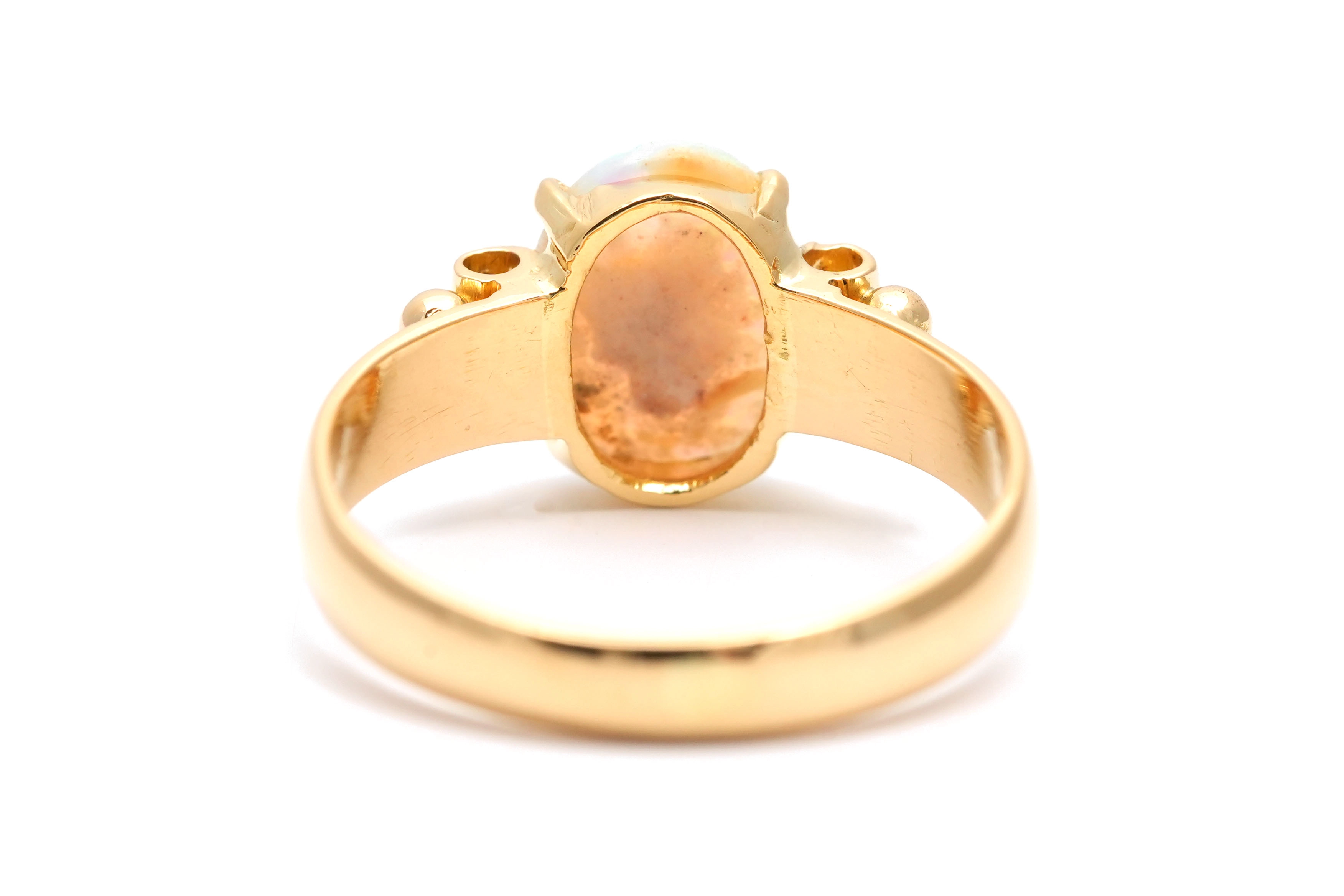 Bague contemporaine en or jaune 18 carats sertie d'une opale - - 4