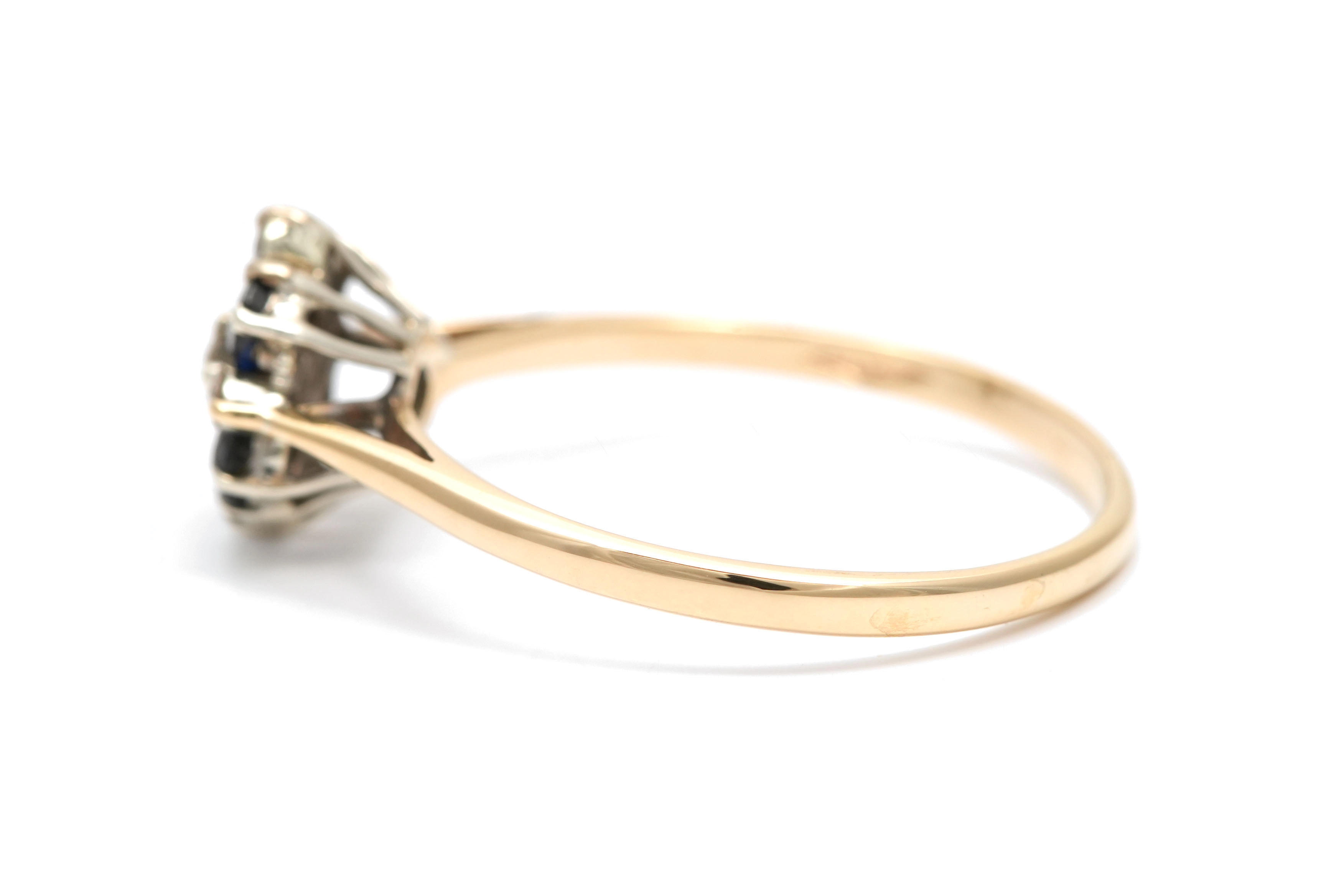 Bague contemporaine en or jaune 9 carats sertie de saphirs et de diamants taille "brillant" (+-0.12ct) - - 3