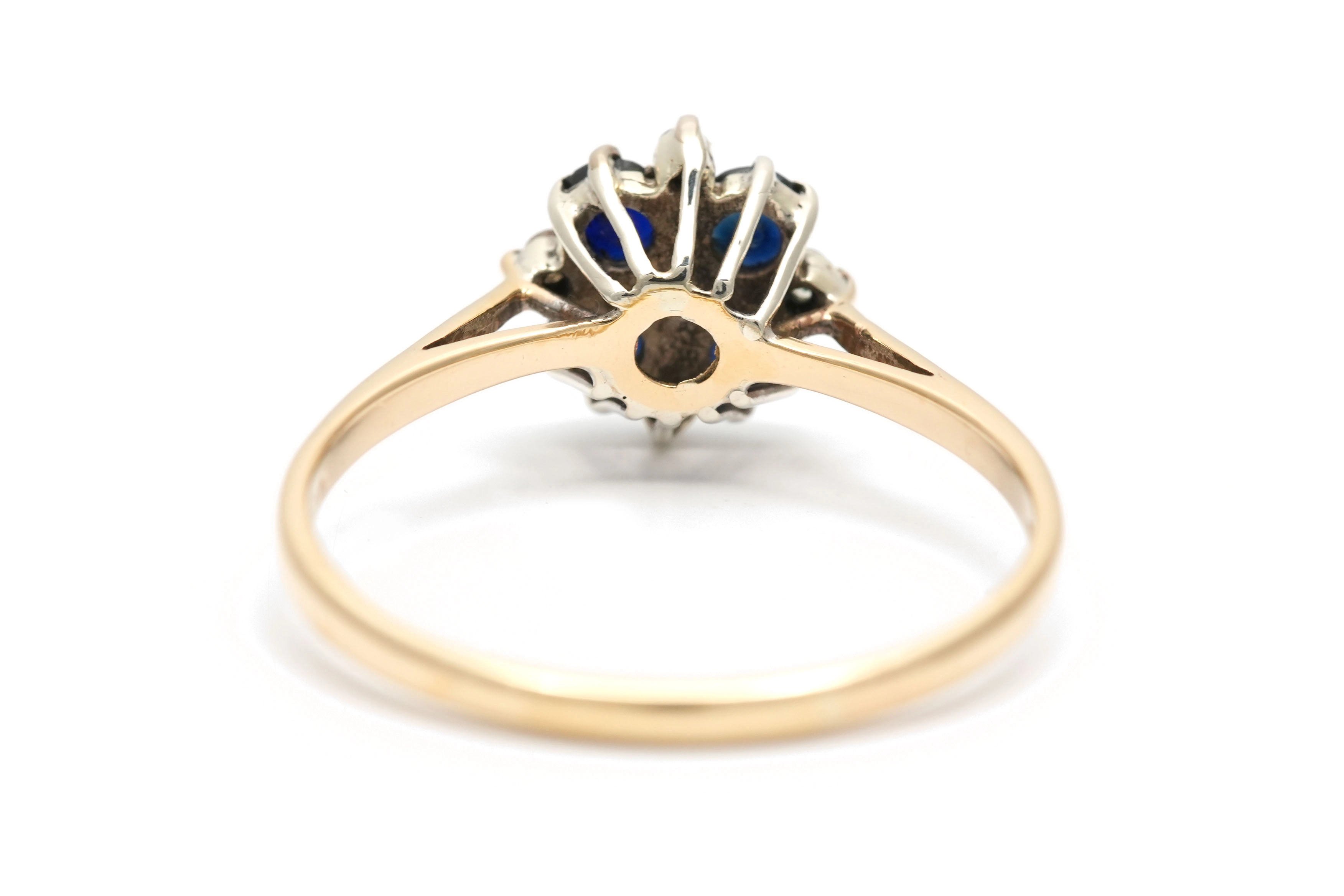 Bague contemporaine en or jaune 9 carats sertie de saphirs et de diamants taille "brillant" (+-0.12ct) - - 5