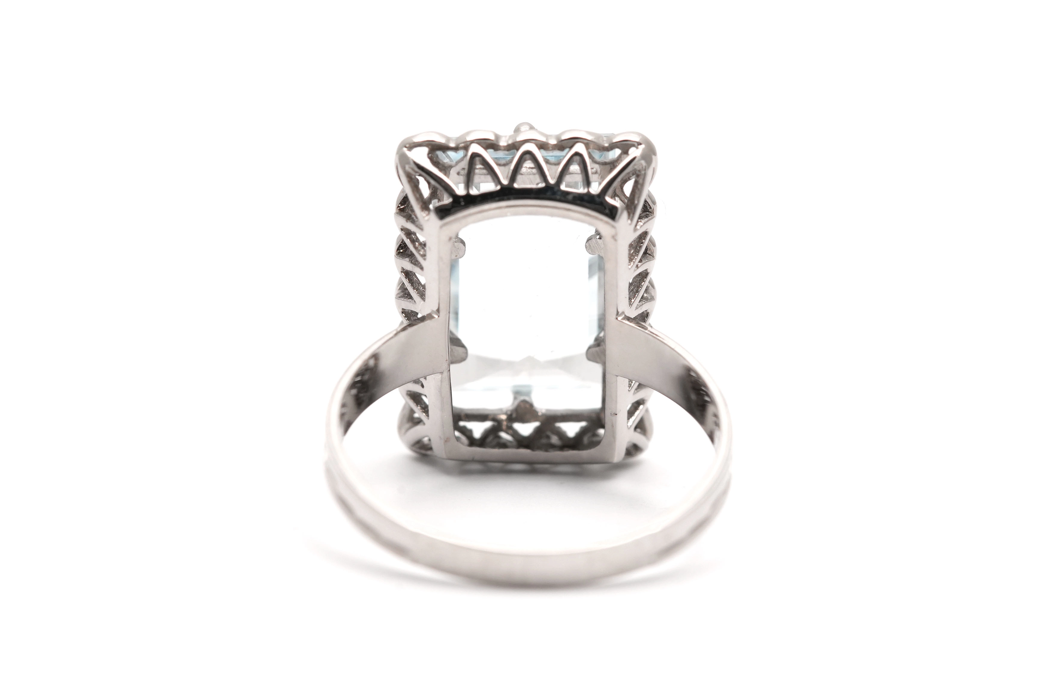 Bague Art Déco en or blanc 18 carats sertie d'une aigue marine - - 4