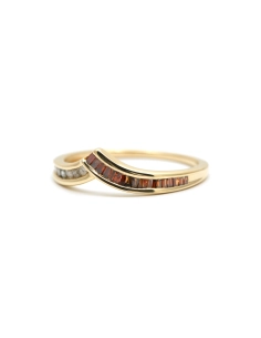 Bague contemporaine en or jaune 9 carats sertie de diamants taille "8/8" et "baguette" - - 2