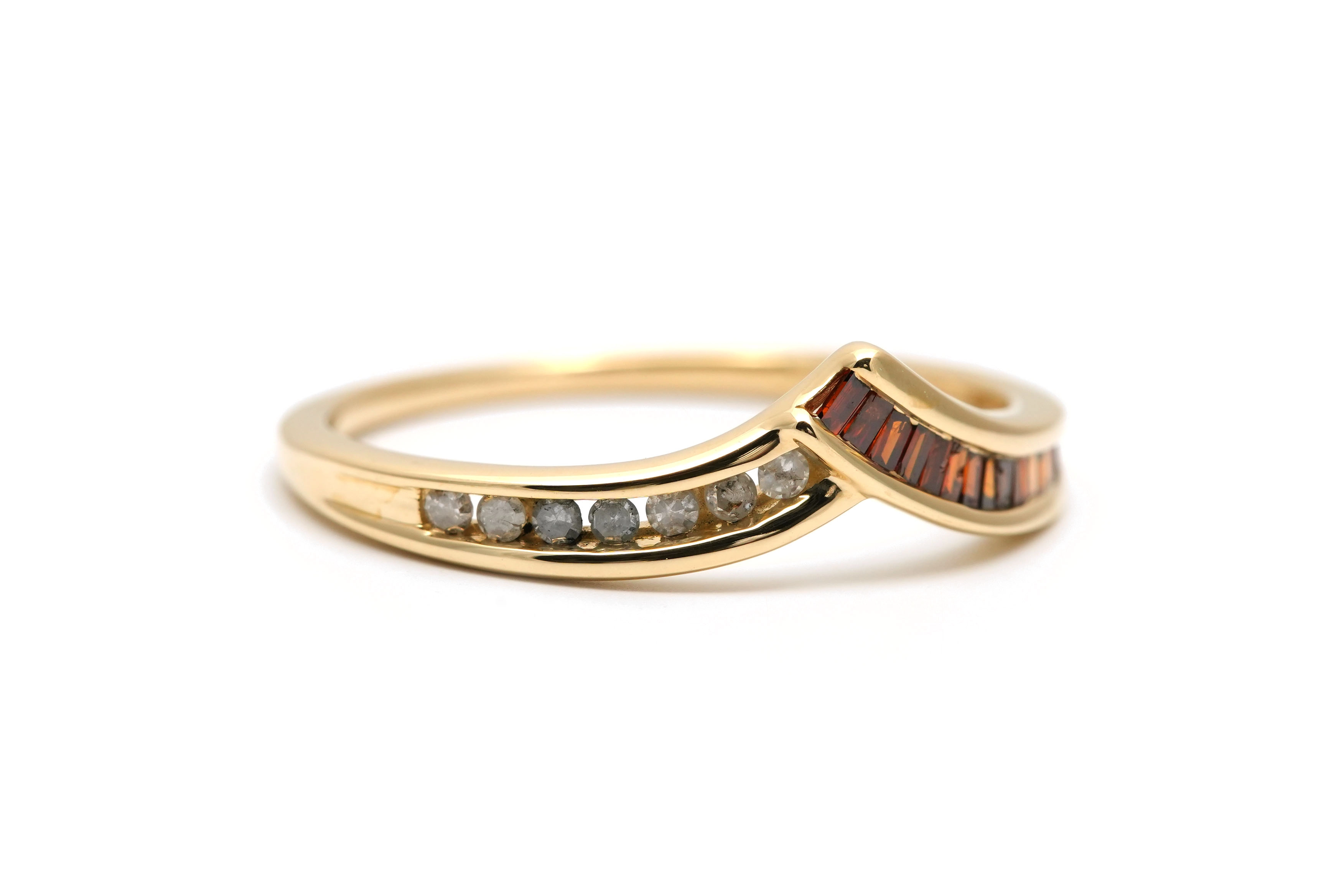 Bague contemporaine en or jaune 9 carats sertie de diamants taille "8/8" et "baguette" - - 6