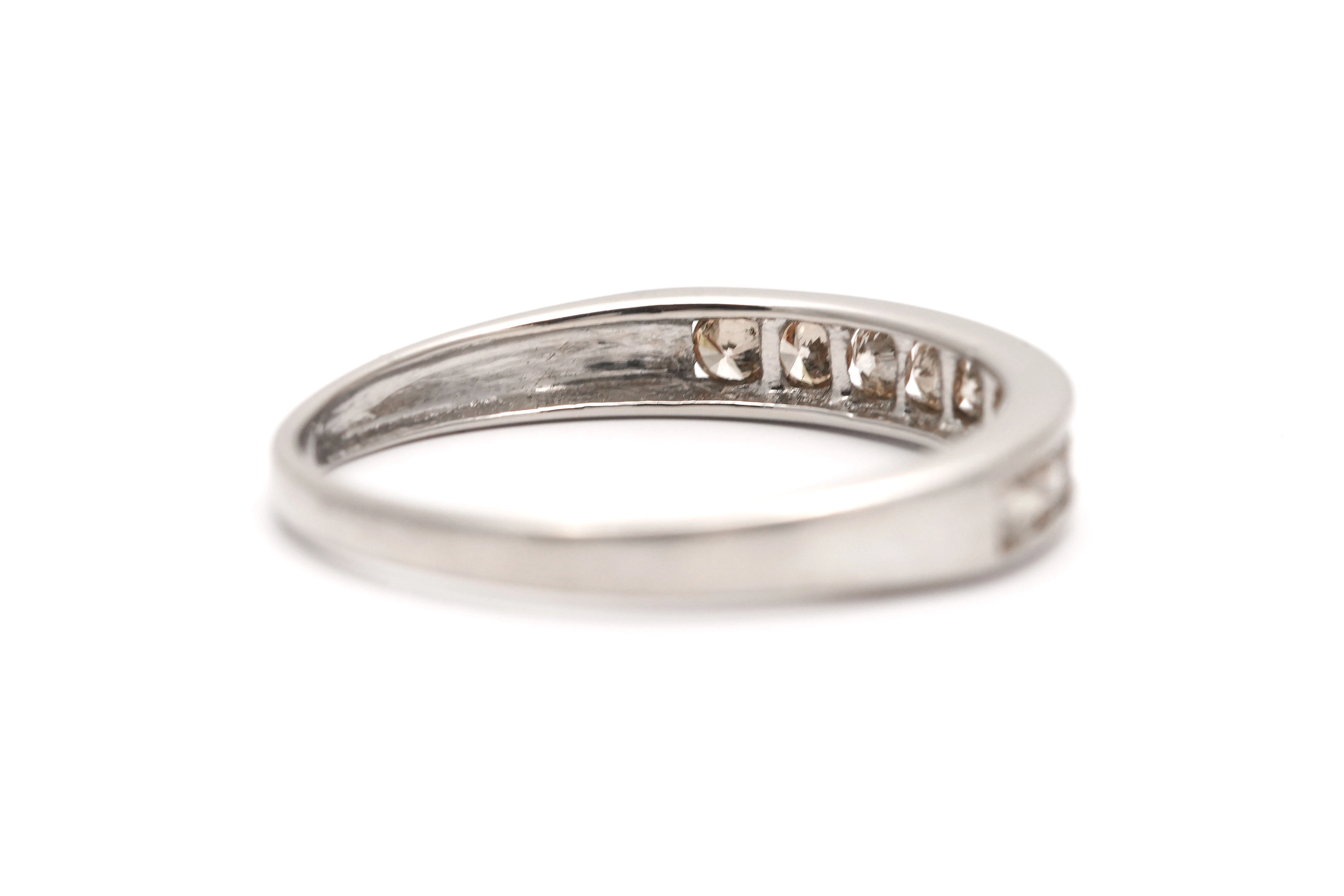 Bague contemporaine en or blanc 9 carats sertie de diamants taille "brillant" (+-0.40ct) - - 6